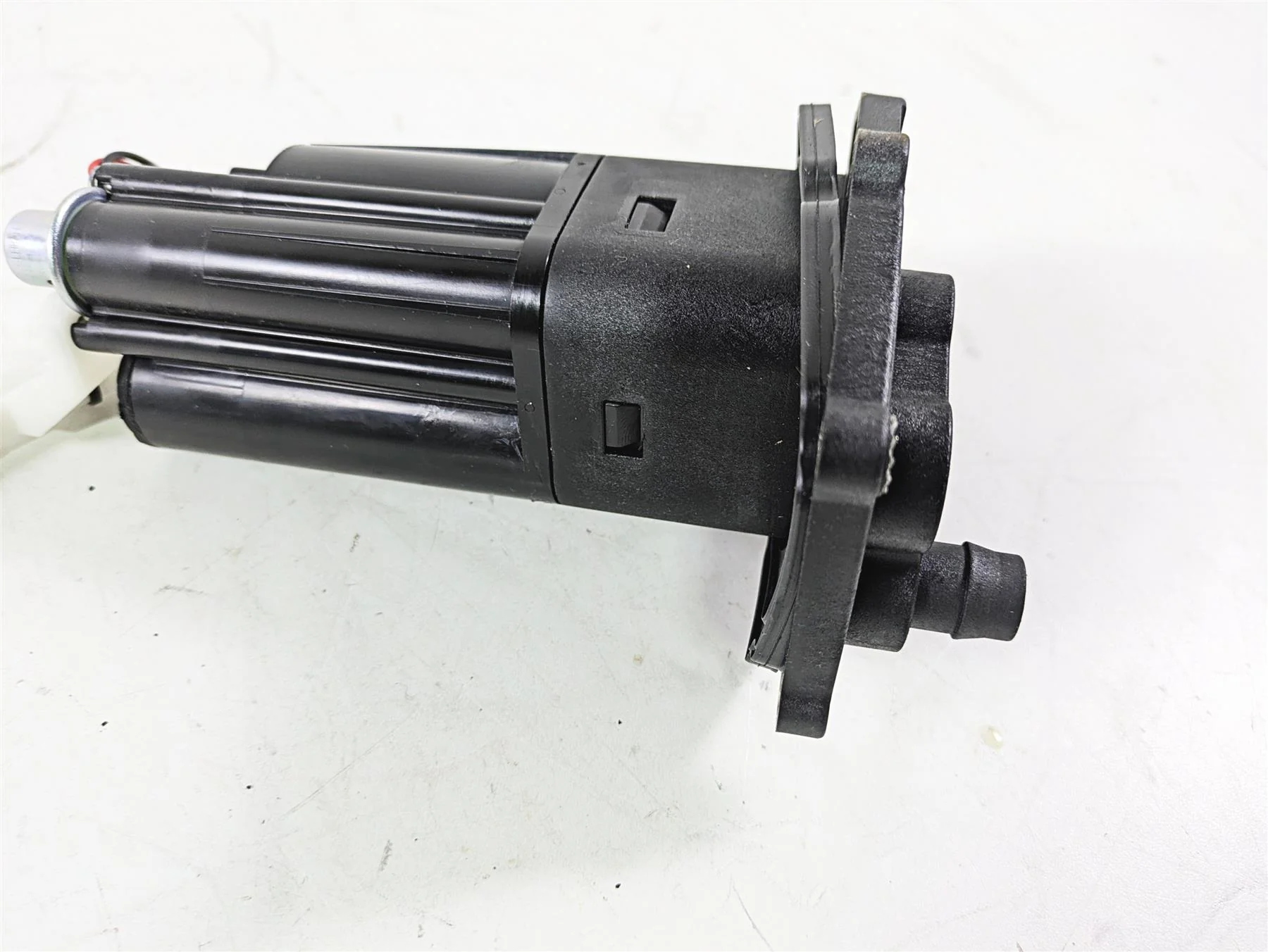 2018 Ducati Hypermotard 939 SP Fuel Gas Petrol Pump Tested 16024281A - Image 11