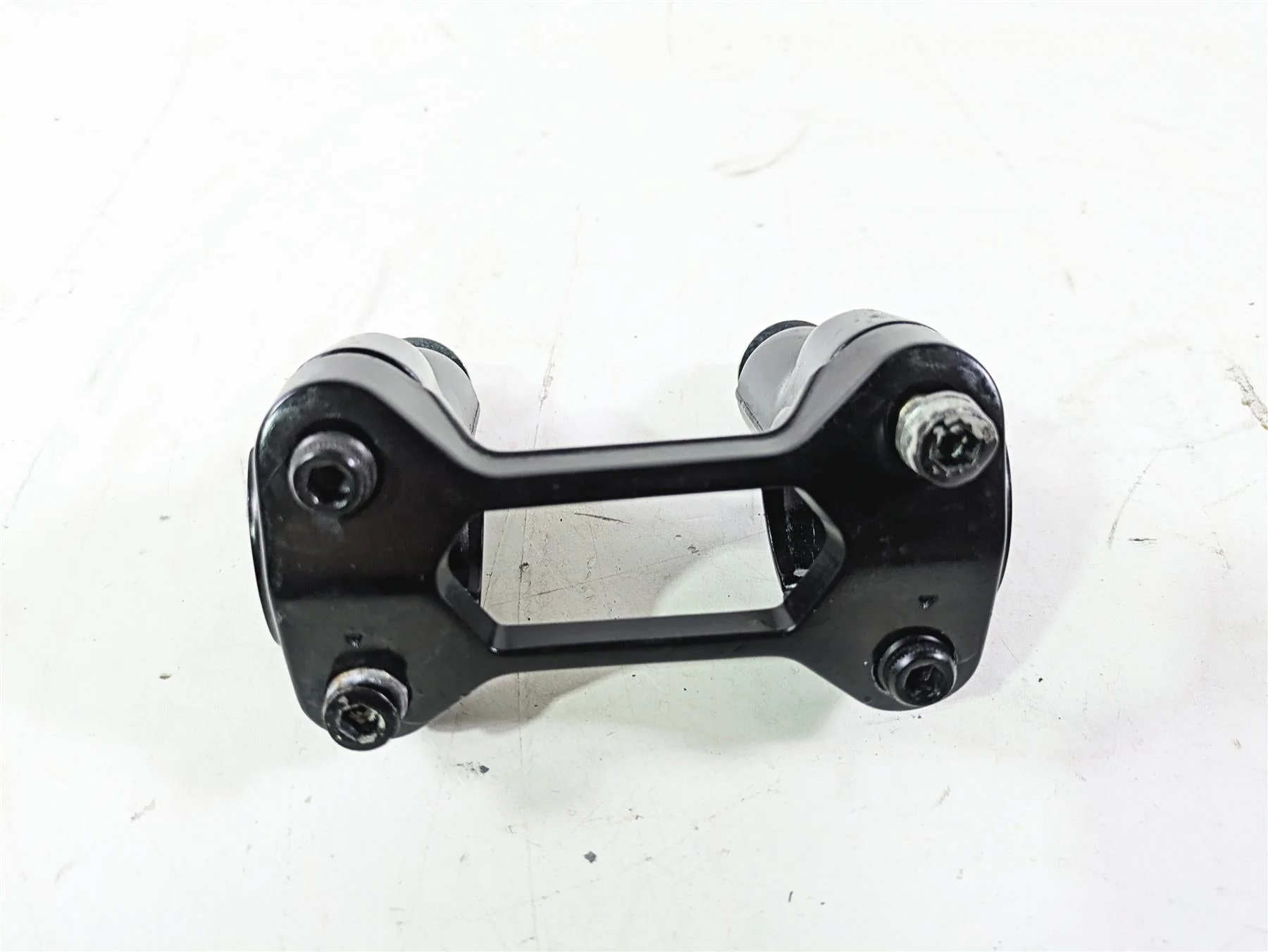 2018 Ducati Hypermotard 939 SP Handlebar Riser Holder Set 36011451AA - Image 12