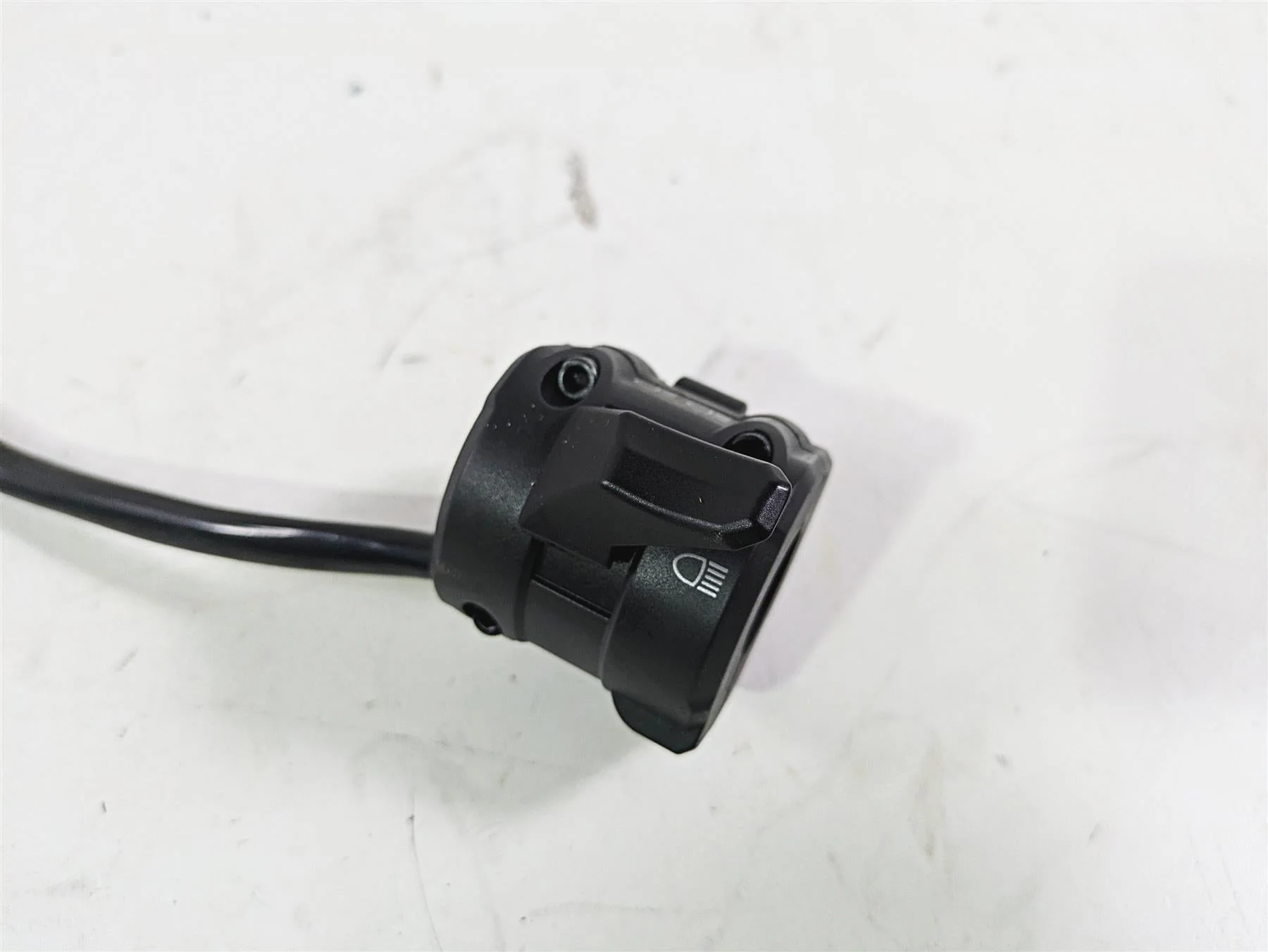 2018 Ducati Hypermotard 939 SP Left Hand Light Control Switch 65110142A - Image 8