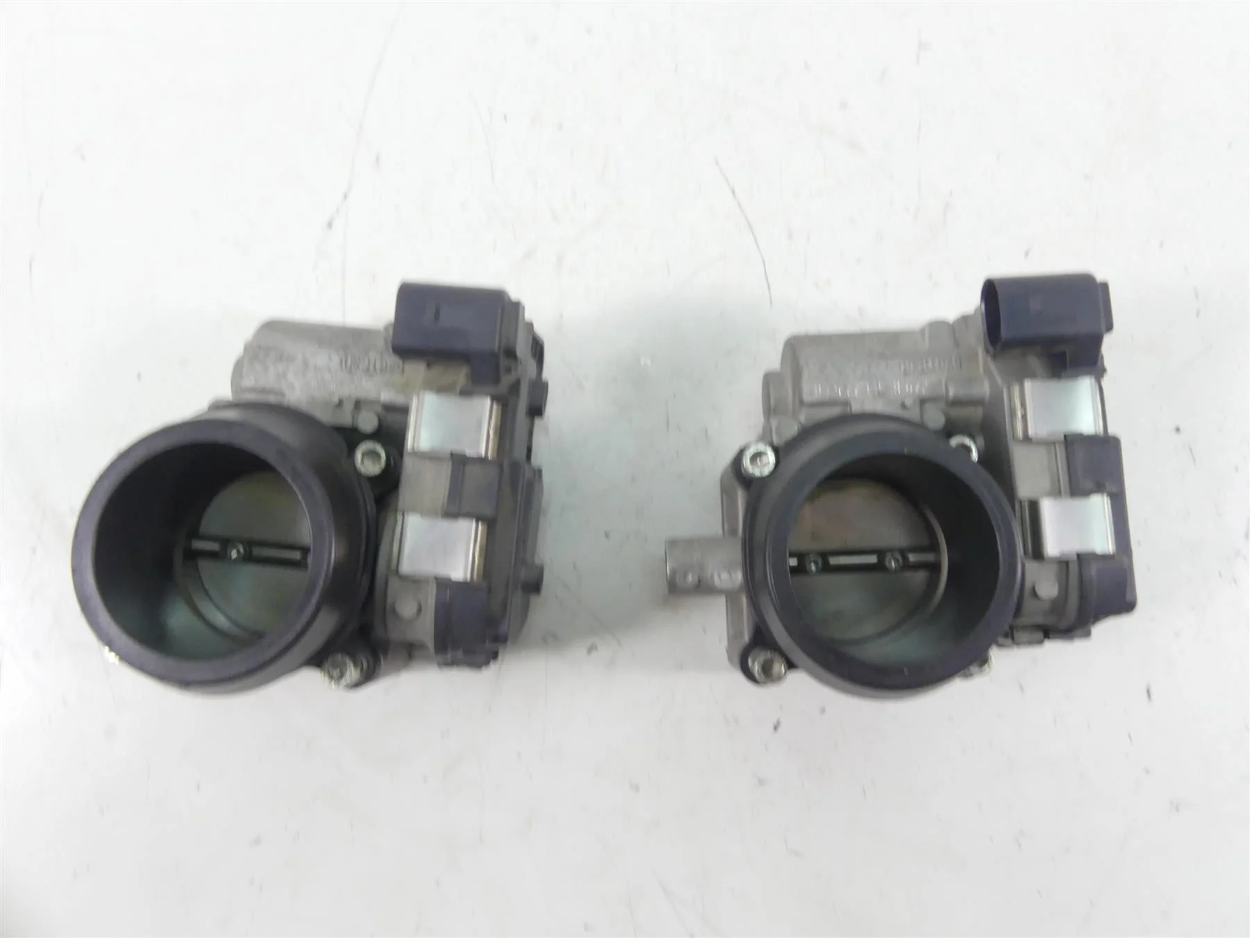 2018 Ducati Hypermotard 939 SP Magneti Marelli Throttle Body Bodies 28240904A - Image 8