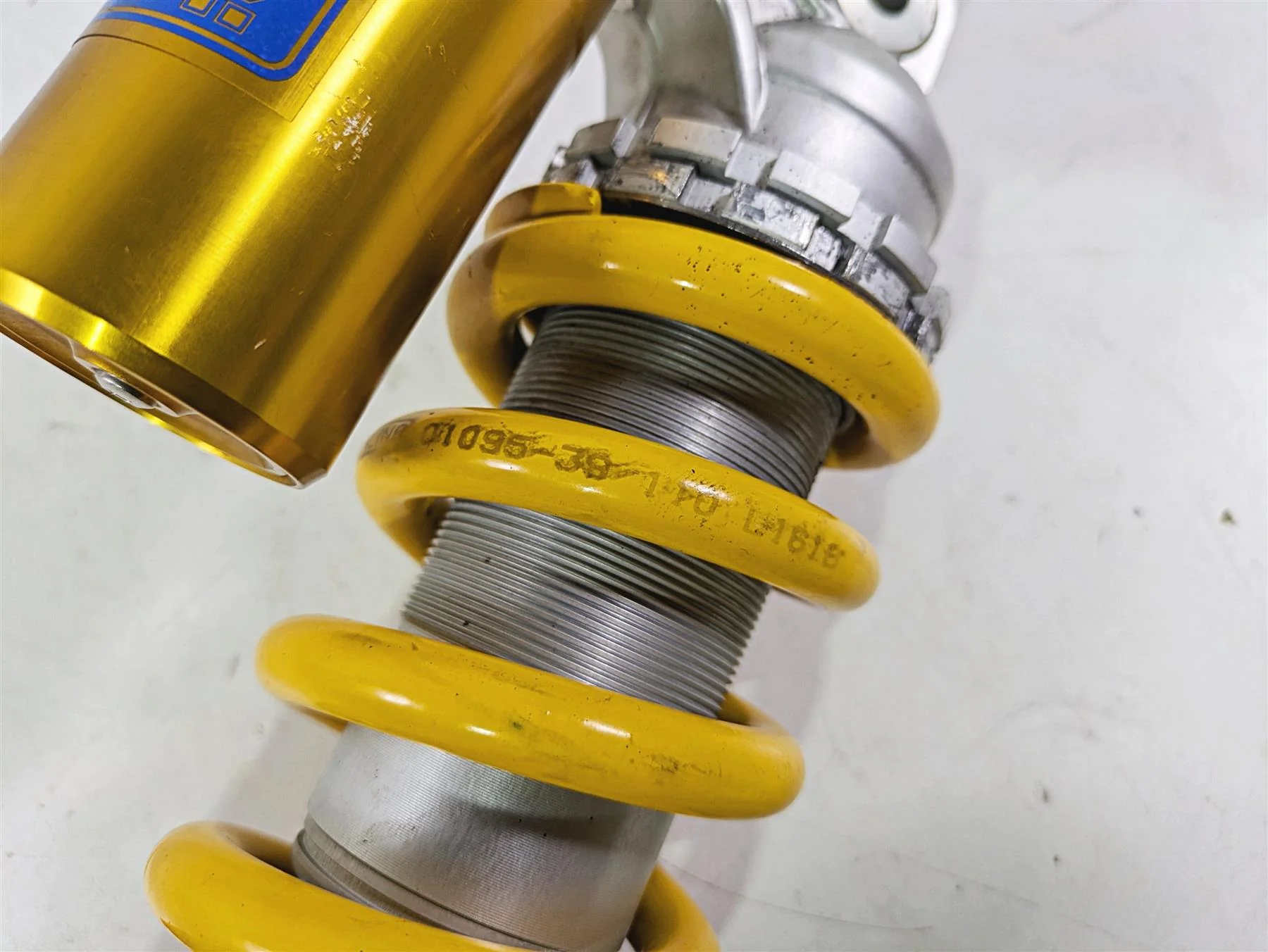 2018 Ducati Hypermotard 939 SP Ohlins Rear Shock Damper 36521131A - Image 11
