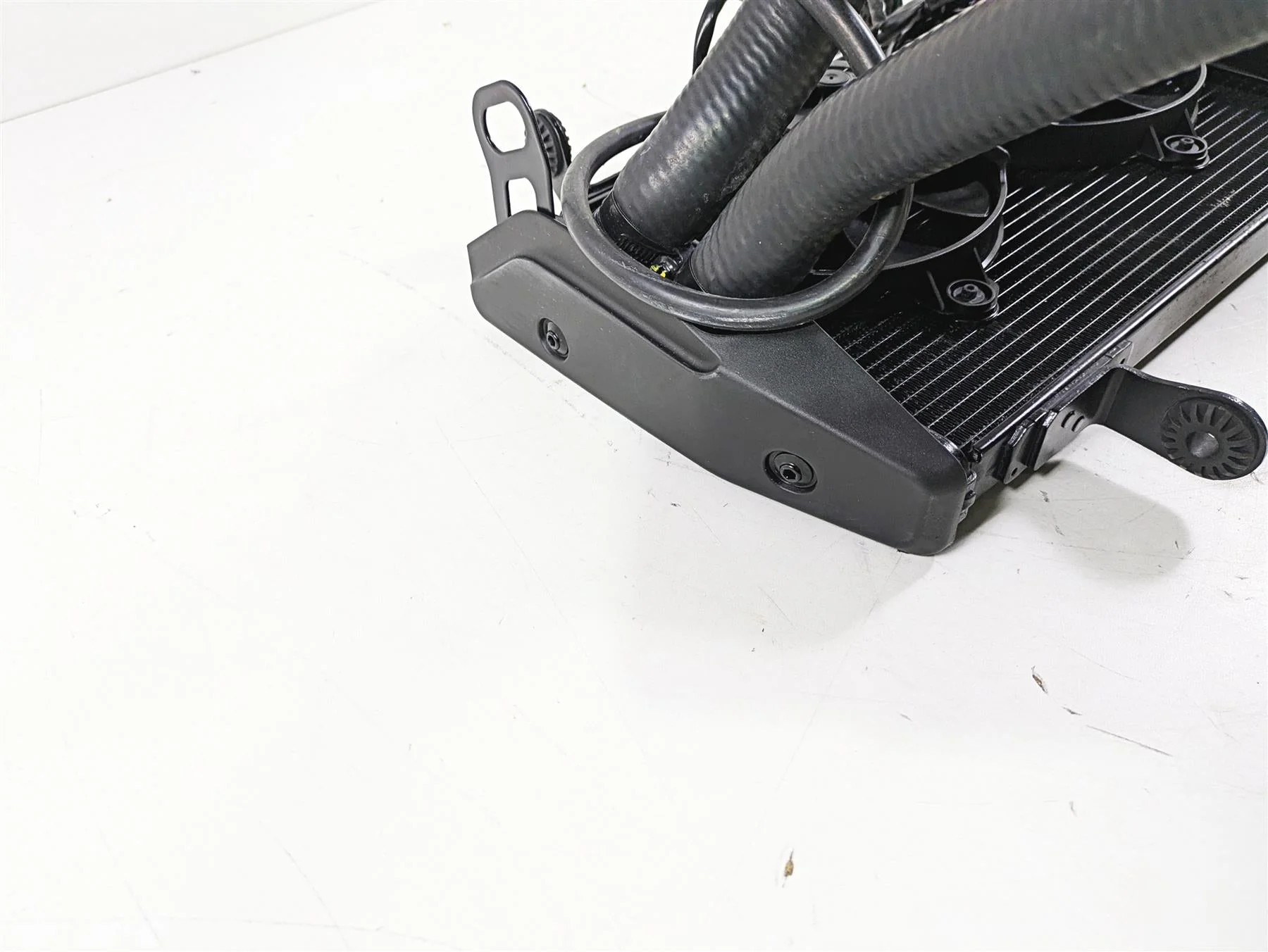 2018 Ducati Hypermotard 939 SP Radiator Fans Reservoir Hoses Set 54840981D - Image 8