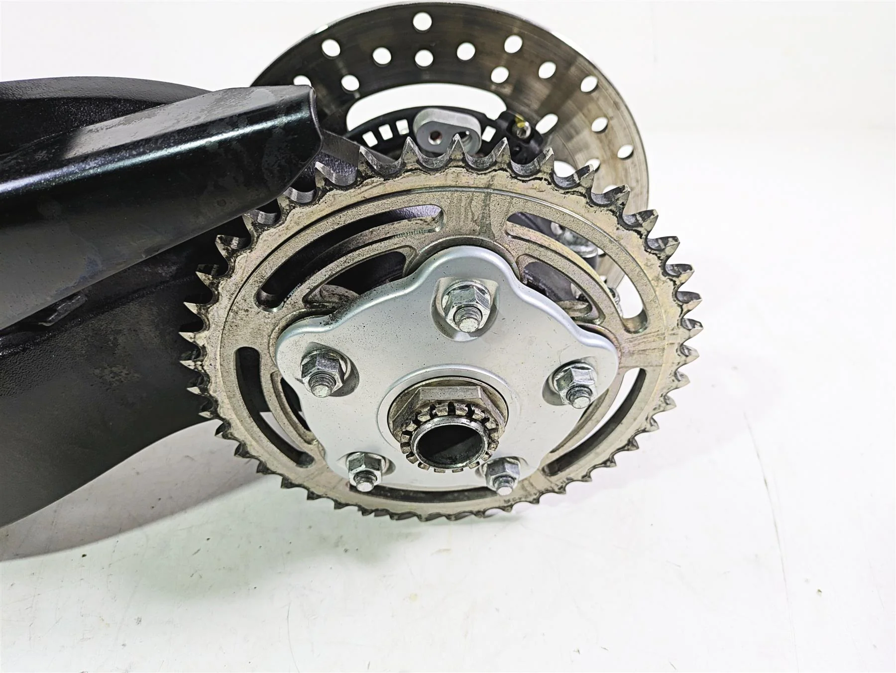 2018 Ducati Hypermotard 939 SP Rear Swingarm &  Axle 37010911B - Image 6