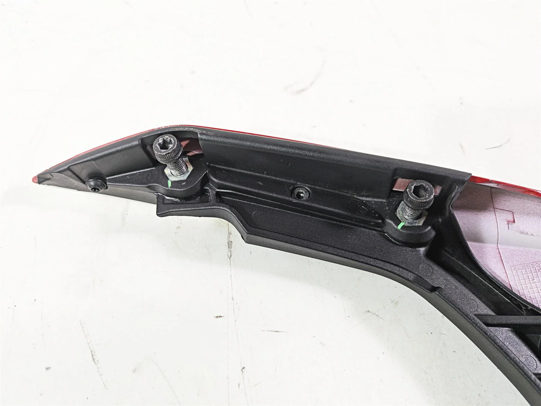 2018 Ducati Hypermotard 939 SP Rear Tail Fairing Side Cover 483P1762AK 483P1772A - Image 10