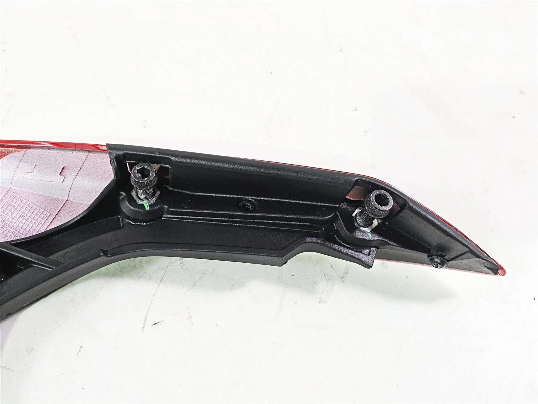2018 Ducati Hypermotard 939 SP Rear Tail Fairing Side Cover 483P1762AK 483P1772A - Image 11