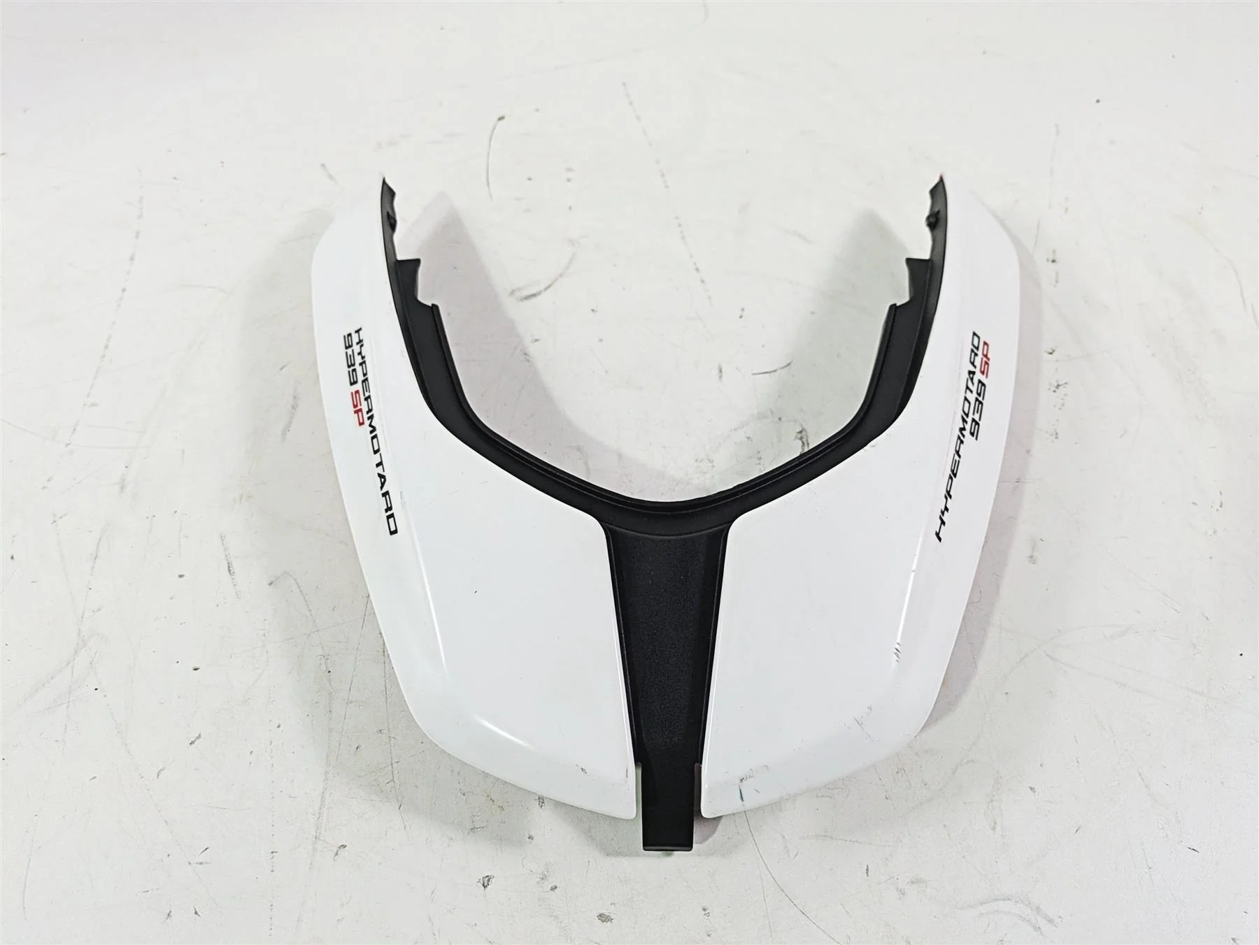 2018 Ducati Hypermotard 939 SP Rear Tail Fairing Side Cover 483P1762AK 483P1772A - Image 4