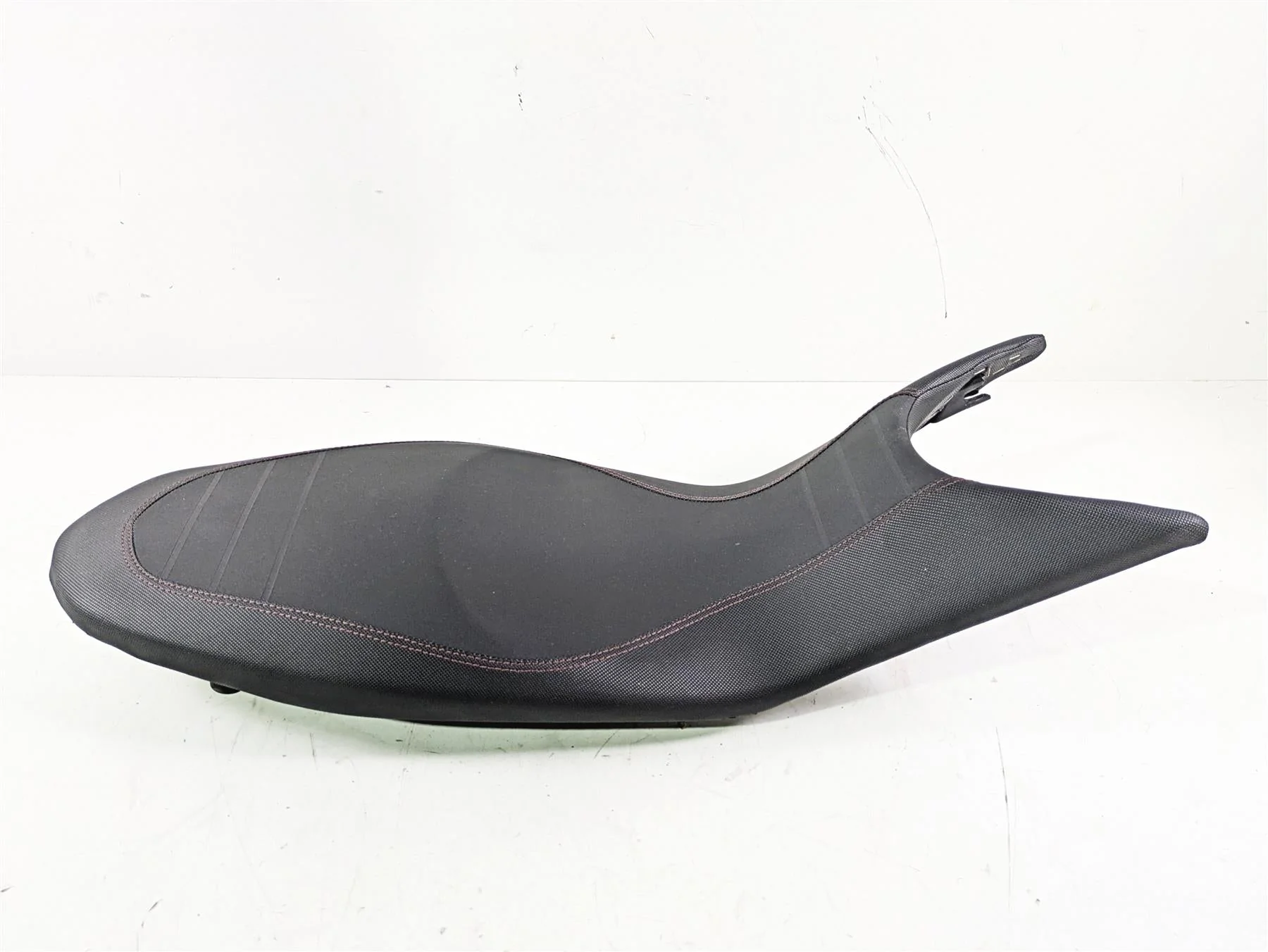 2018 Ducati Hypermotard 939 SP Seat Saddle READ 59610741C - Image 3