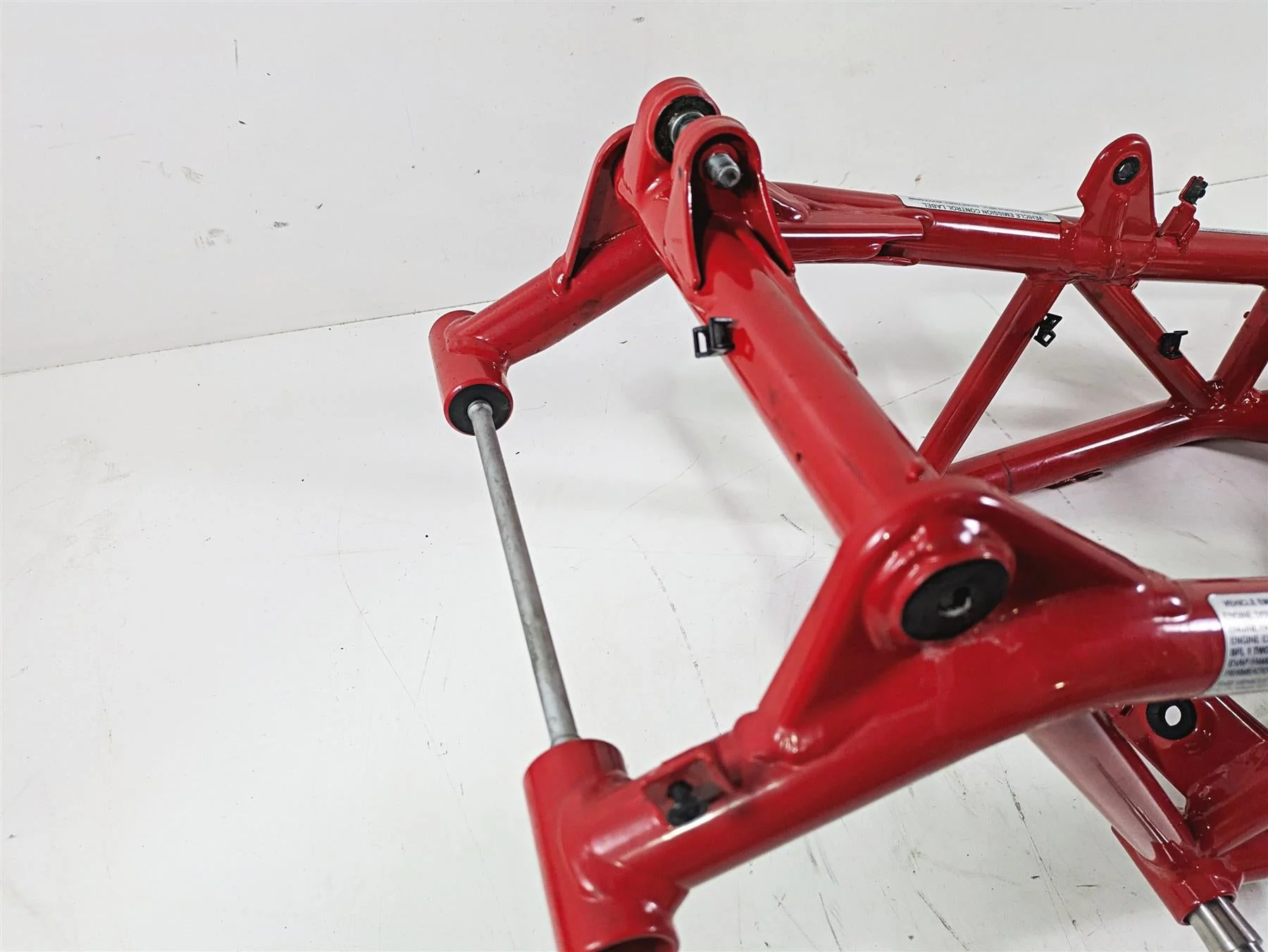 2018 Ducati Hypermotard 939 SP Straight Main Frame Chassis With Clean Oregon Title 47017931AA 47017961AA - Image 5