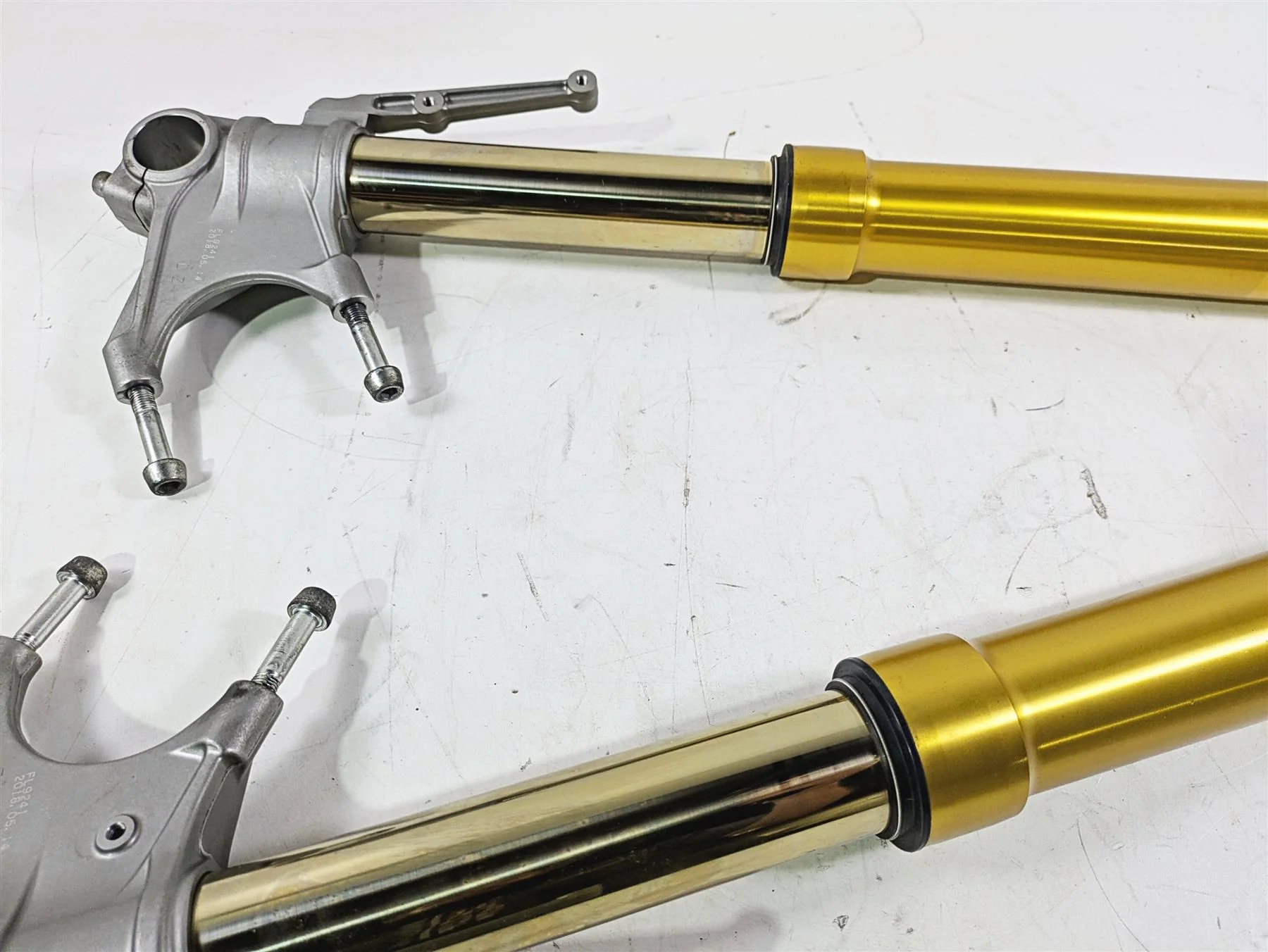 2018 Ducati Hypermotard 939 SP Straight Ohlins Front Fork Leg Set 34420751A - Image 9