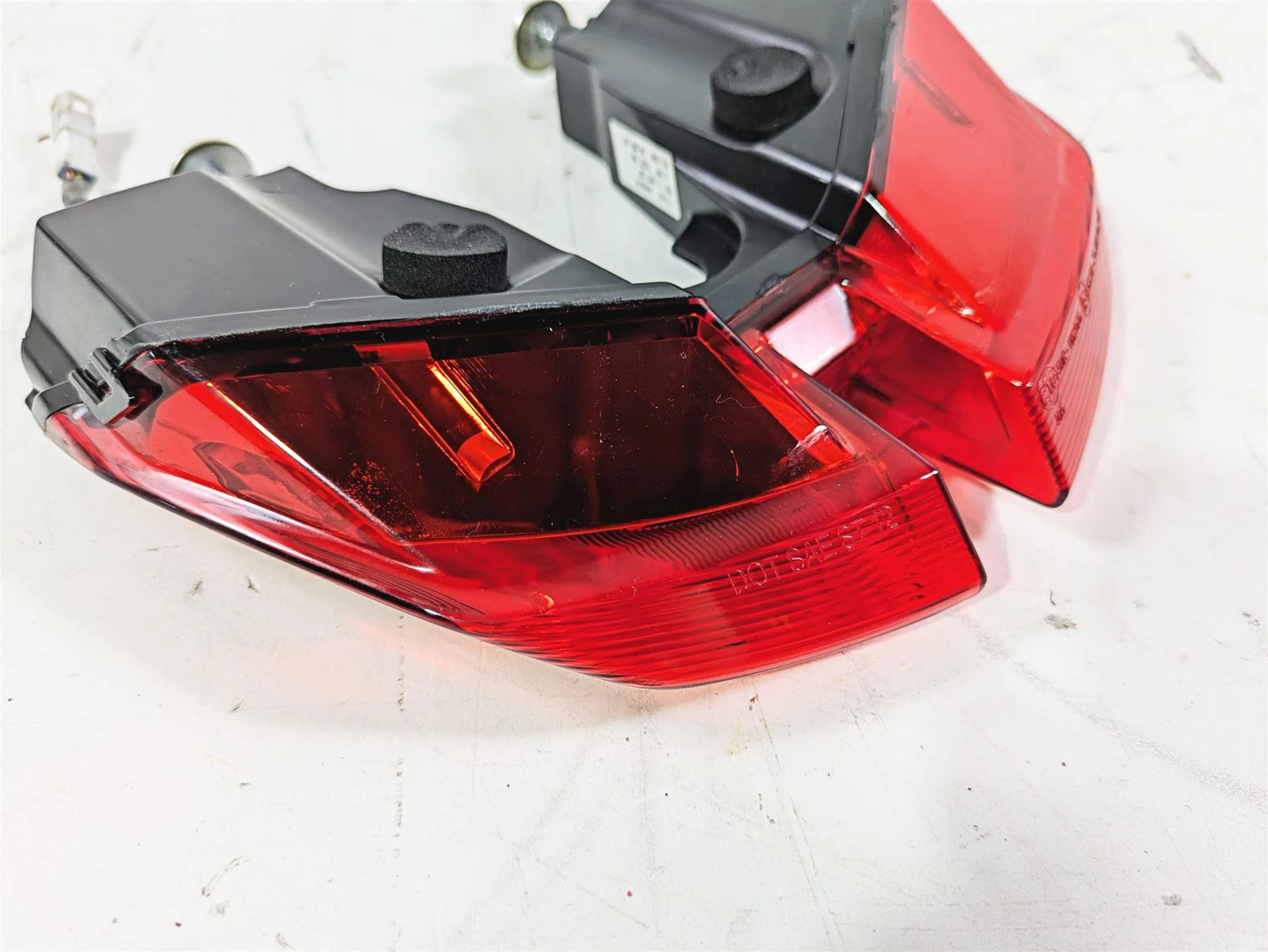2018 Ducati Hypermotard 939 SP Taillight Tail Stop Brake Light 52510452B - Image 7