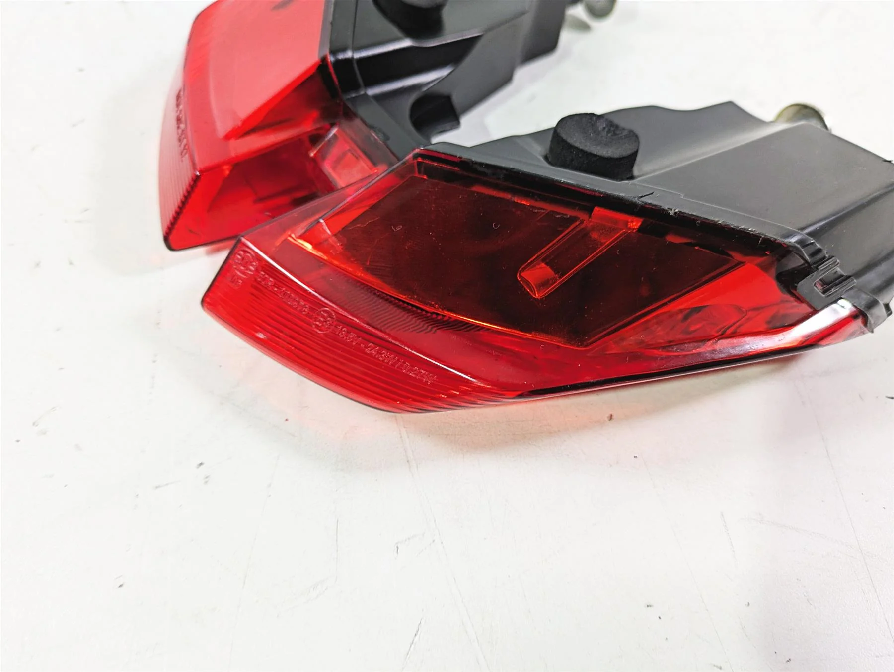2018 Ducati Hypermotard 939 SP Taillight Tail Stop Brake Light 52510452B - Image 8