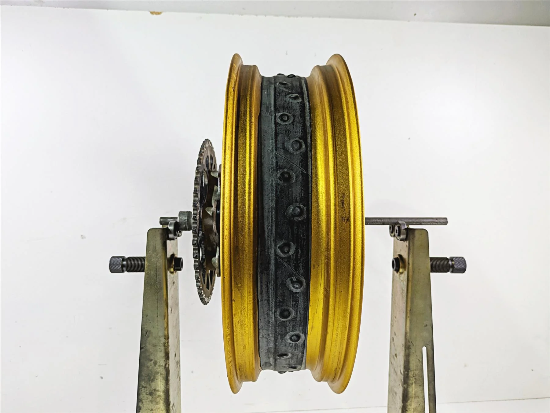 2018 Ducati Scrambler Desert Sled 800 17x3 Rear Wheel Rim - Read 50221911AA - Image 4