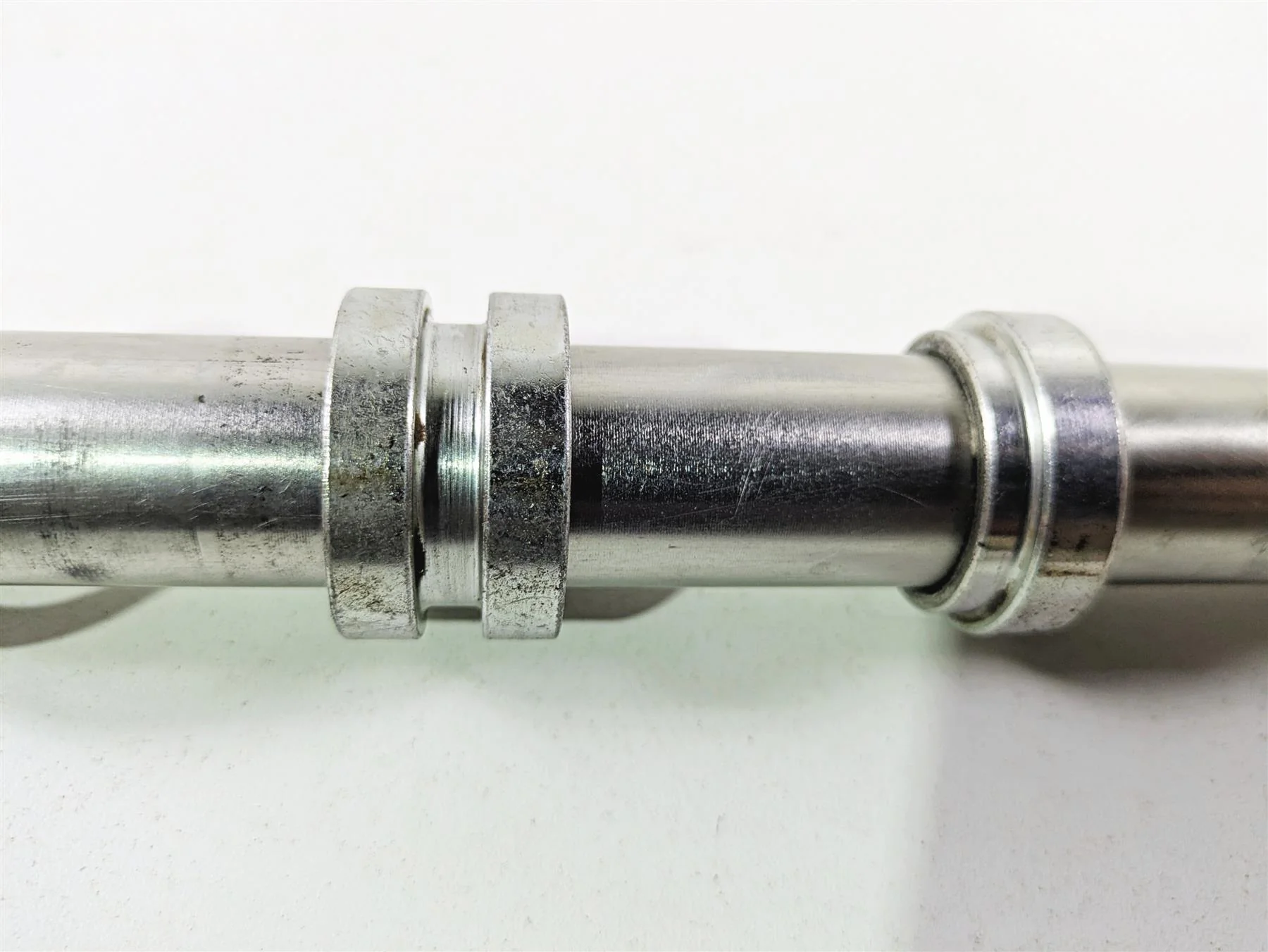 2018 Ducati Scrambler Desert Sled 800 Front Wheel Spindle Axle 81910842AA - Image 5