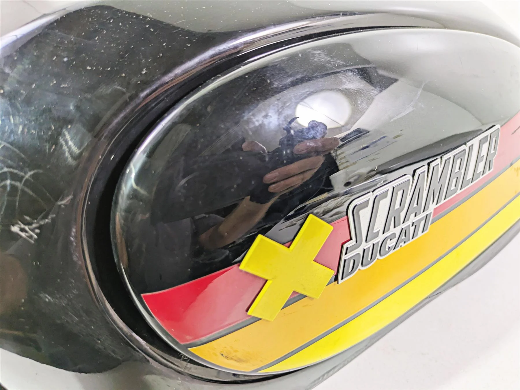 2018 Ducati Scrambler Desert Sled 800 Fuel Gas Petrol Tank - Read 58612221B - Image 10