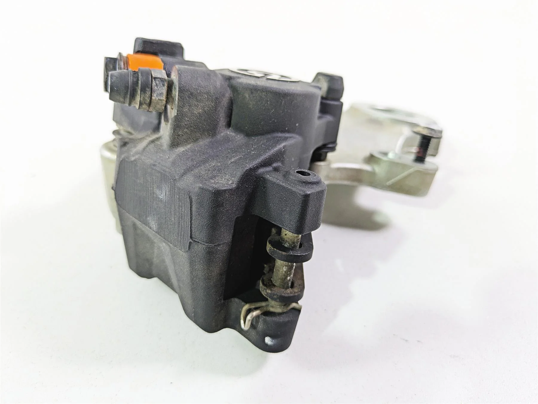 2018 Ducati Scrambler Desert Sled 800 Rear Brake Caliper & Bracket 61140442A - Image 3