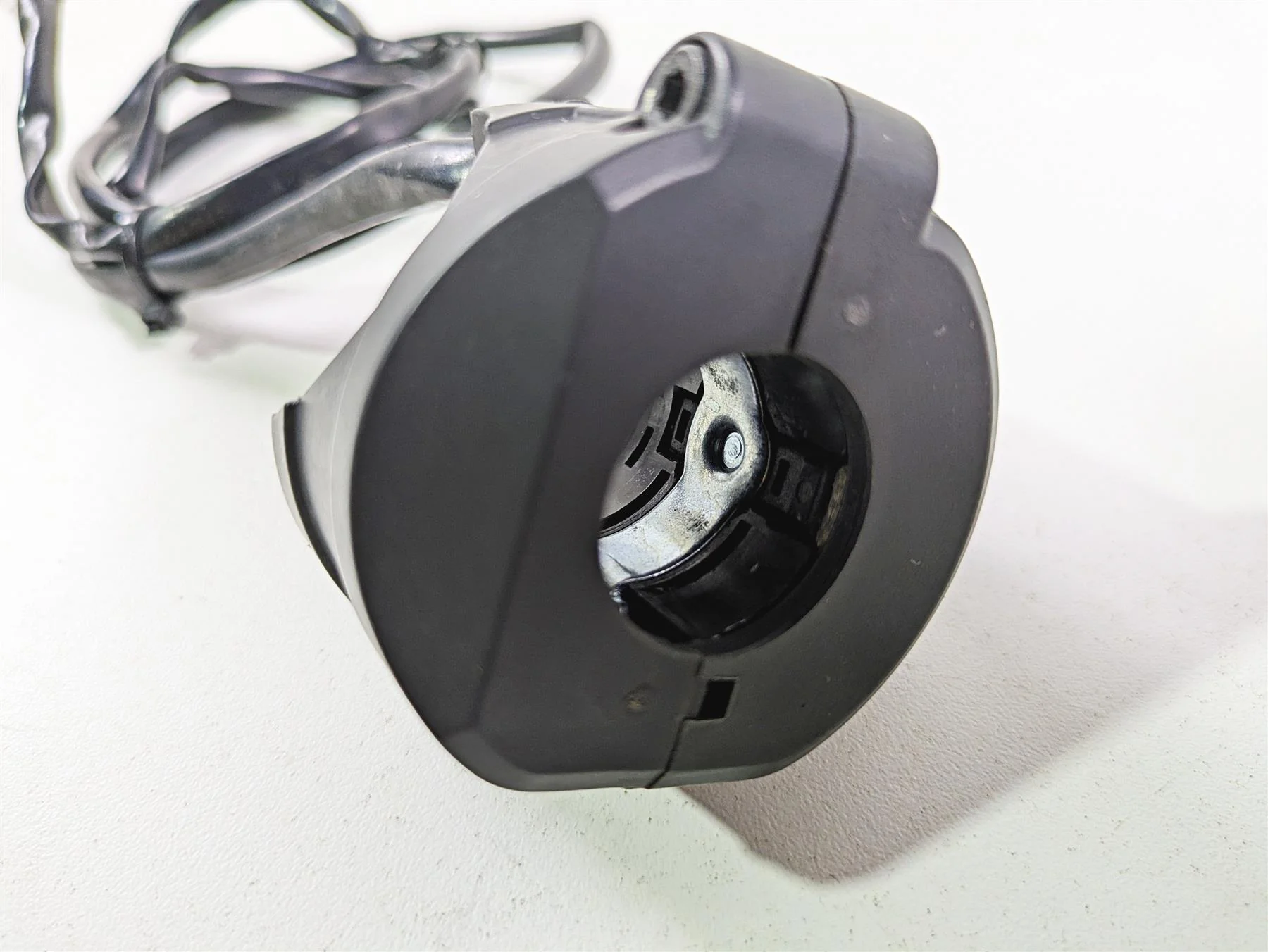 2018 Ducati Scrambler Desert Sled 800 Right Hand Control Switch 65010172B - Image 10