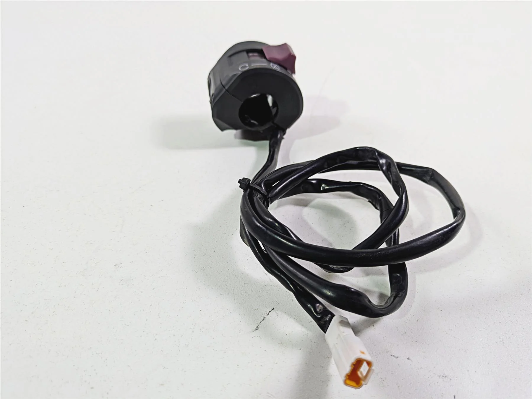 2018 Ducati Scrambler Desert Sled 800 Right Hand Control Switch 65010172B - Image 5