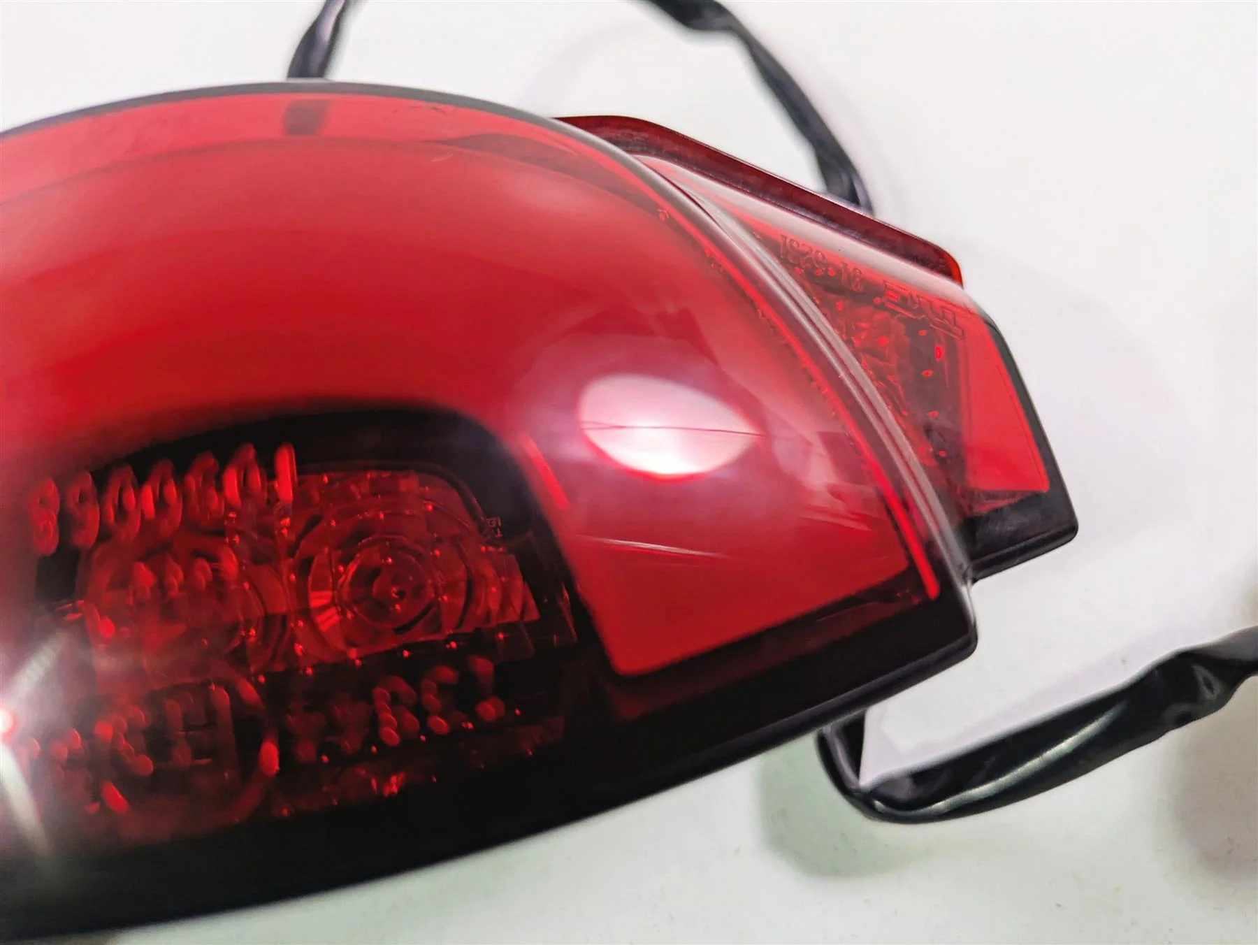 2018 Ducati Scrambler Desert Sled 800 Taillight Tail Stop Brake Light 52510508A - Image 9