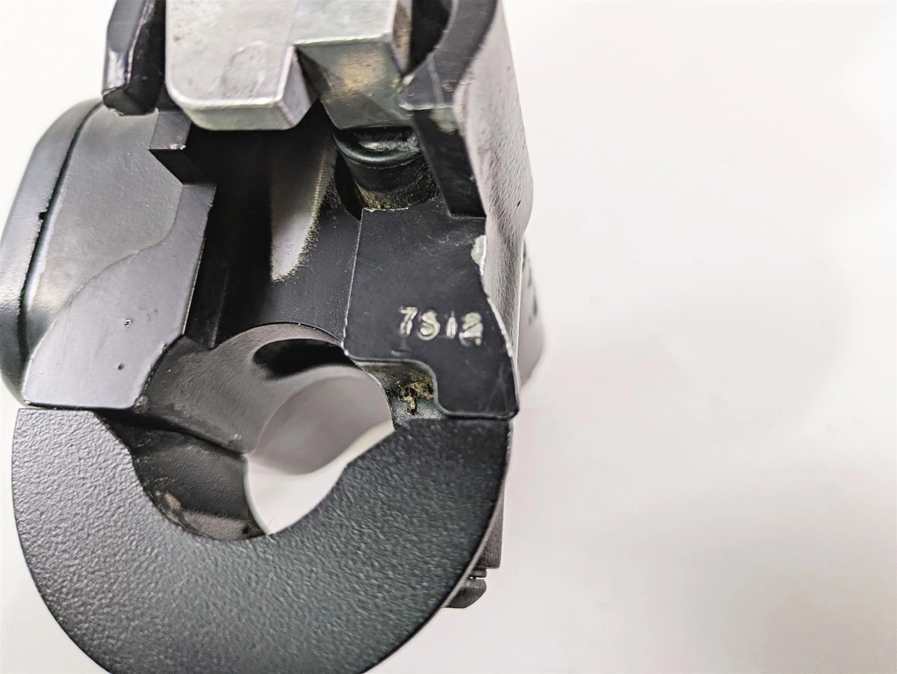 2018 Harley FLHCS Softail Heritage 115th Front Brake Master Cylinder 41700233 - Image 9