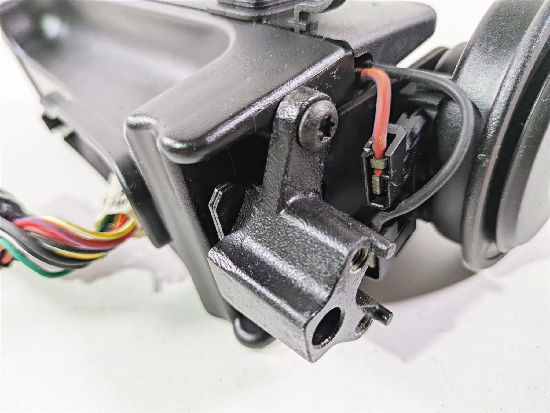 2018 Harley FLHCS Softail Heritage 115th Horn + Box & Wiring 69201654 - Image 10