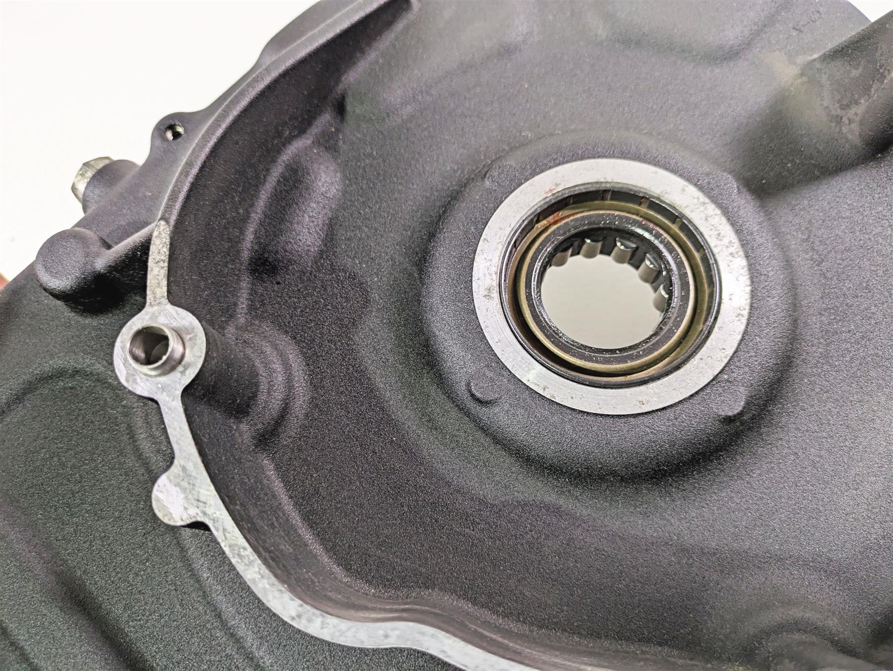 2018 Harley FLHCS Softail Heritage 115th Inner Primary Clutch Cover 36500099 - Image 9