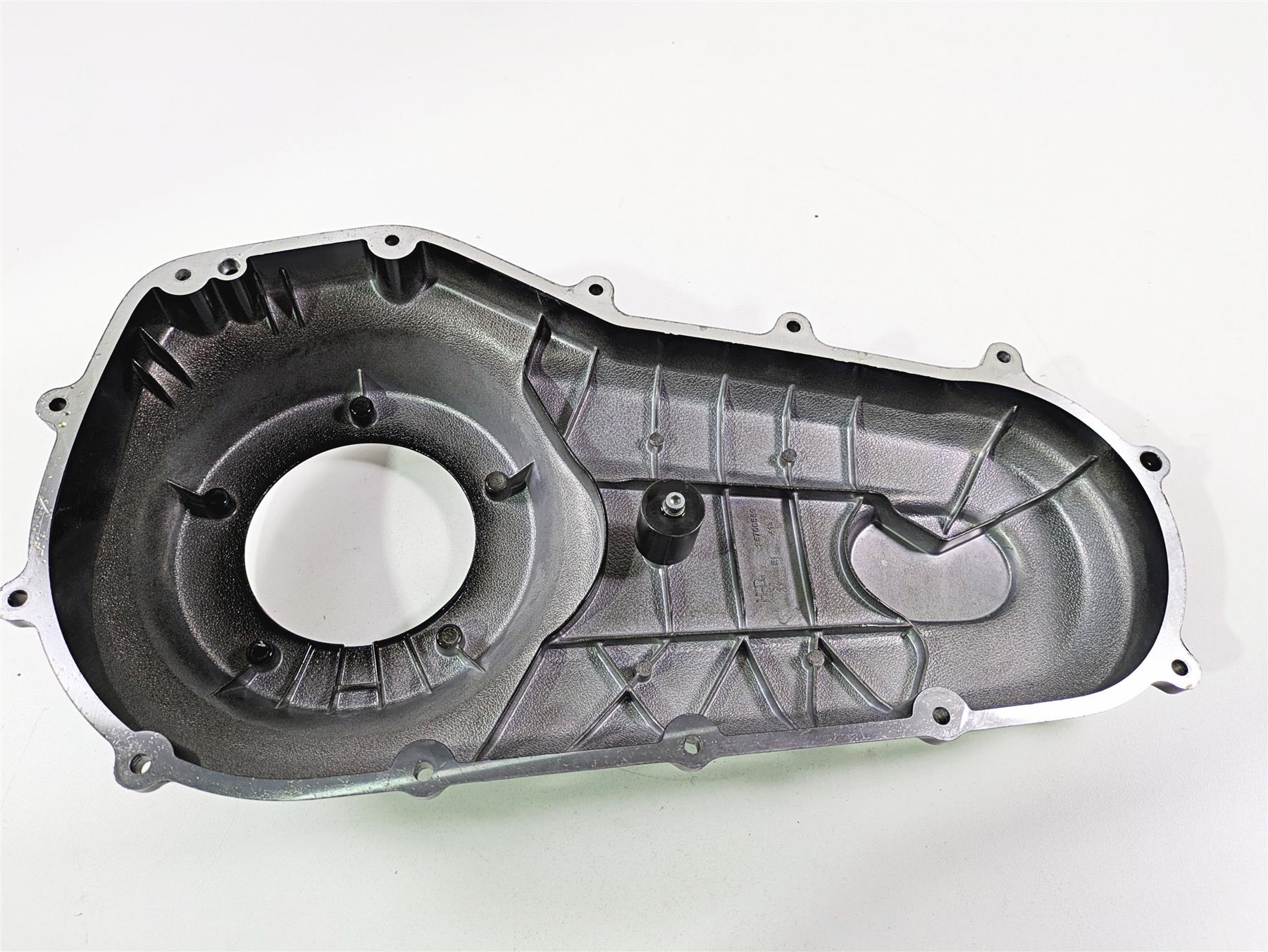 2018 Harley FLHCS Softail Heritage 115th Outer Primary Clutch Cover M8 25700559 - Image 10