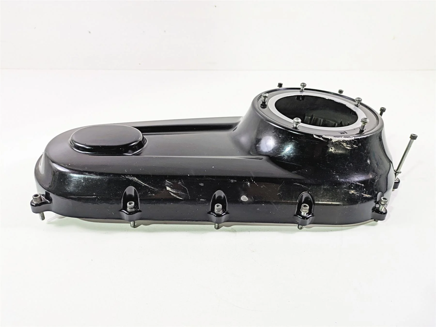 2018 Harley FLHCS Softail Heritage 115th Outer Primary Clutch Cover M8 25700559 - Image 4