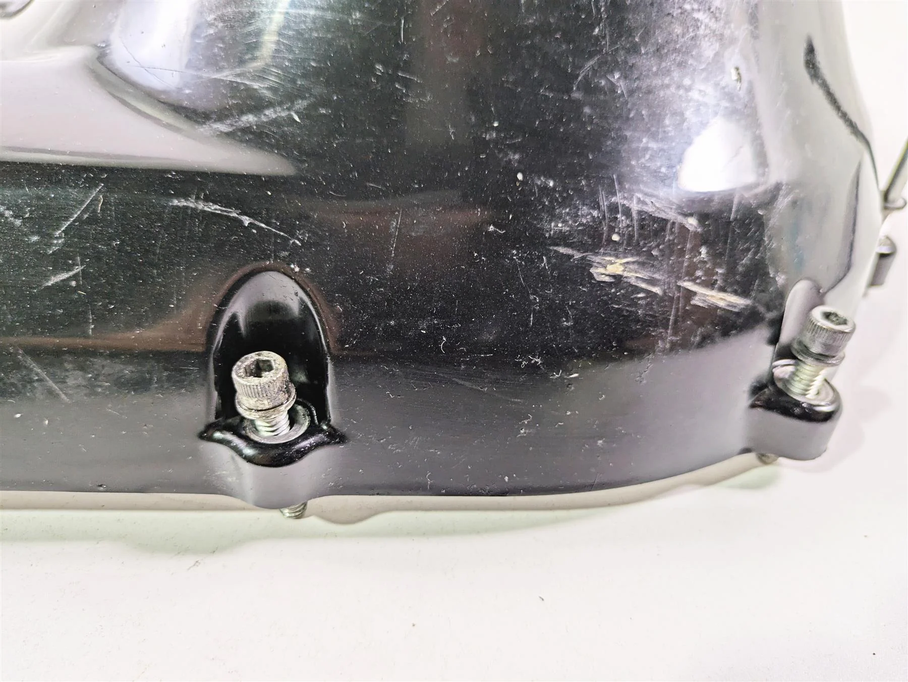 2018 Harley FLHCS Softail Heritage 115th Outer Primary Clutch Cover M8 25700559 - Image 8