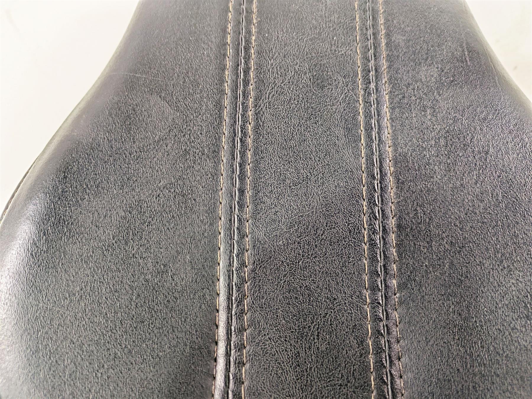 2018 Harley FLHCS Softail Heritage 115th Rear Passenger Seat - No Tears 52400148 - Image 12