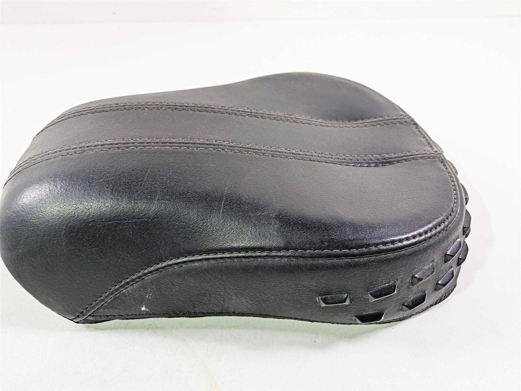 2018 Harley FLHCS Softail Heritage 115th Rear Passenger Seat - No Tears 52400148 - Image 3