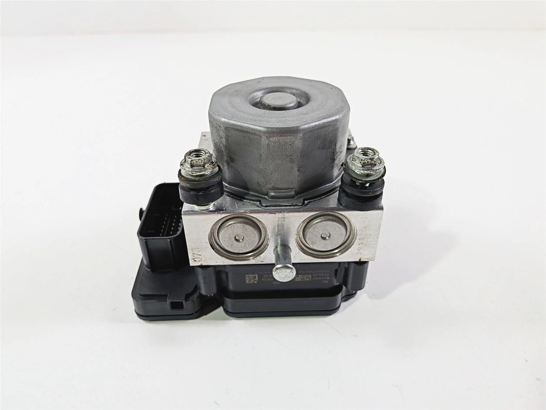 2018 Harley FLHTCU Touring Electra Glide Abs Brake Pump Module 41100046A - Image 11