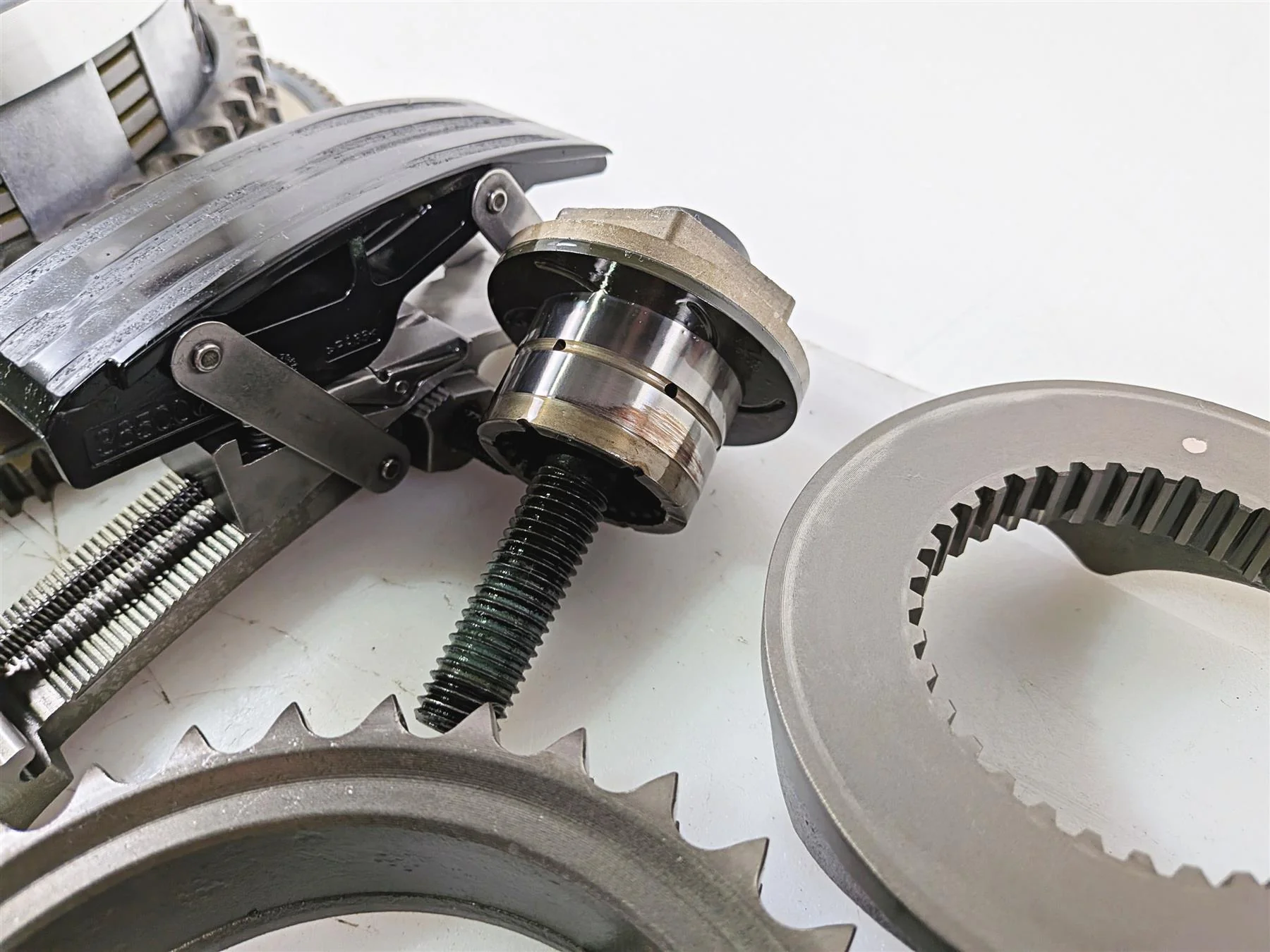 2018 Harley FLHTCU Touring Electra Glide Clutch Drive Clutch Kit 37000377 - Image 10