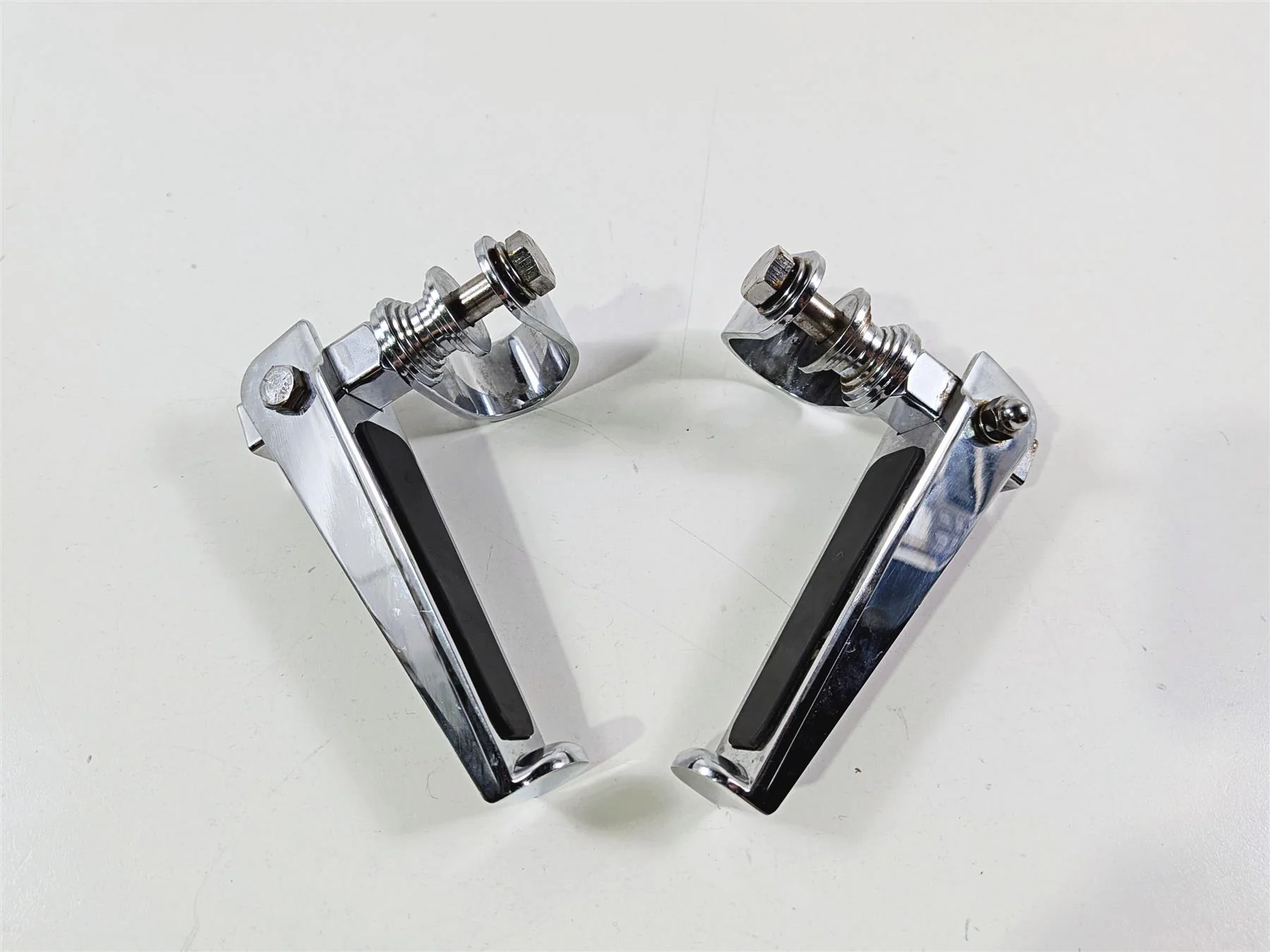 2018 Harley FLHTCU Touring Electra Glide Engine Guard Highway Peg Set  49144-86 - Image 11