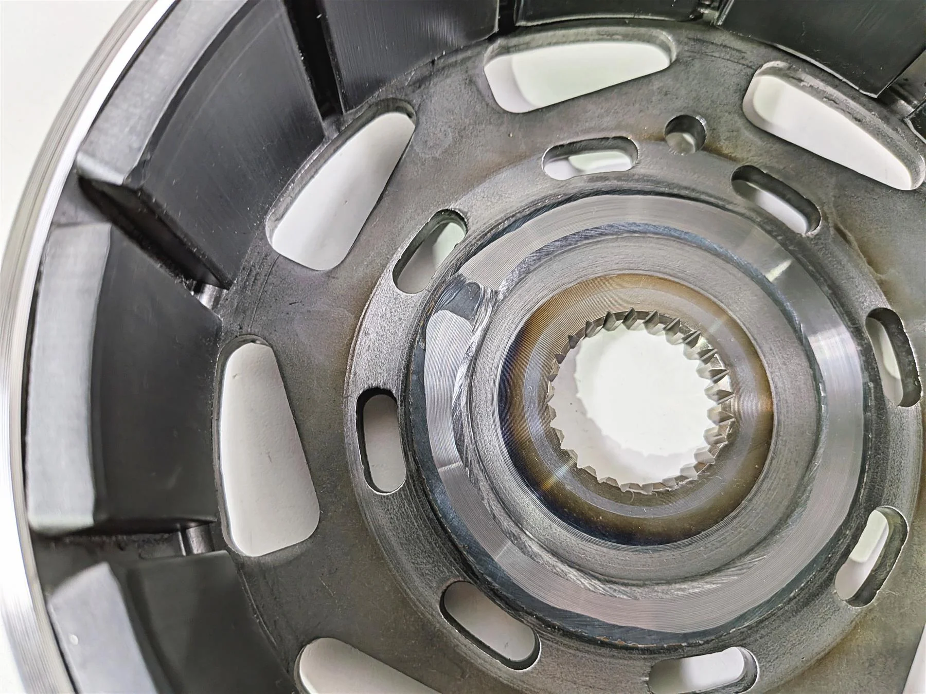 2018 Harley FLHTCU Touring Electra Glide Flywheel Ignition Rotor 29900038 - Image 12