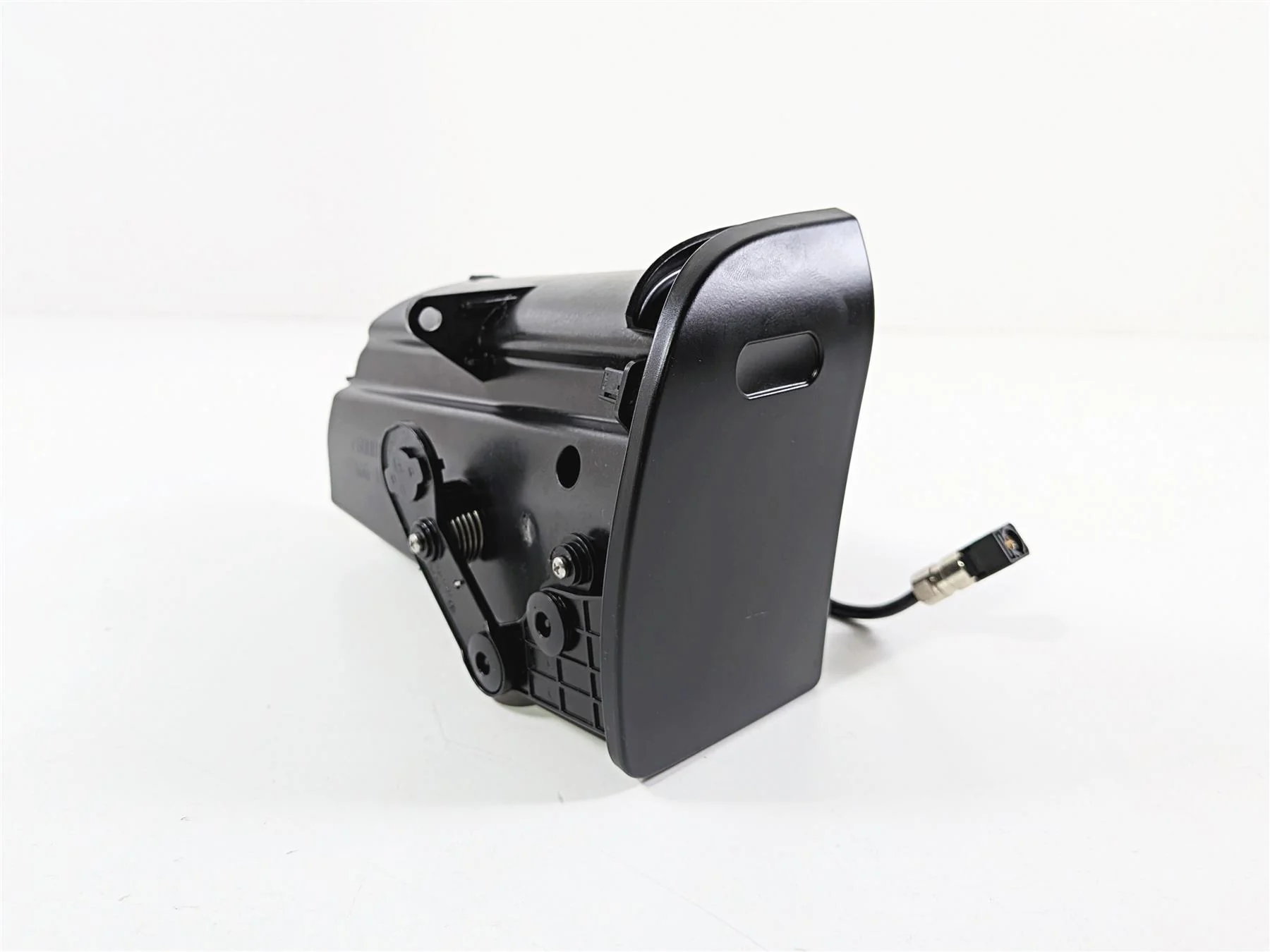 2018 Harley FLHTCU Touring Electra Glide Front Media Compartment Box 76000107 - Image 13