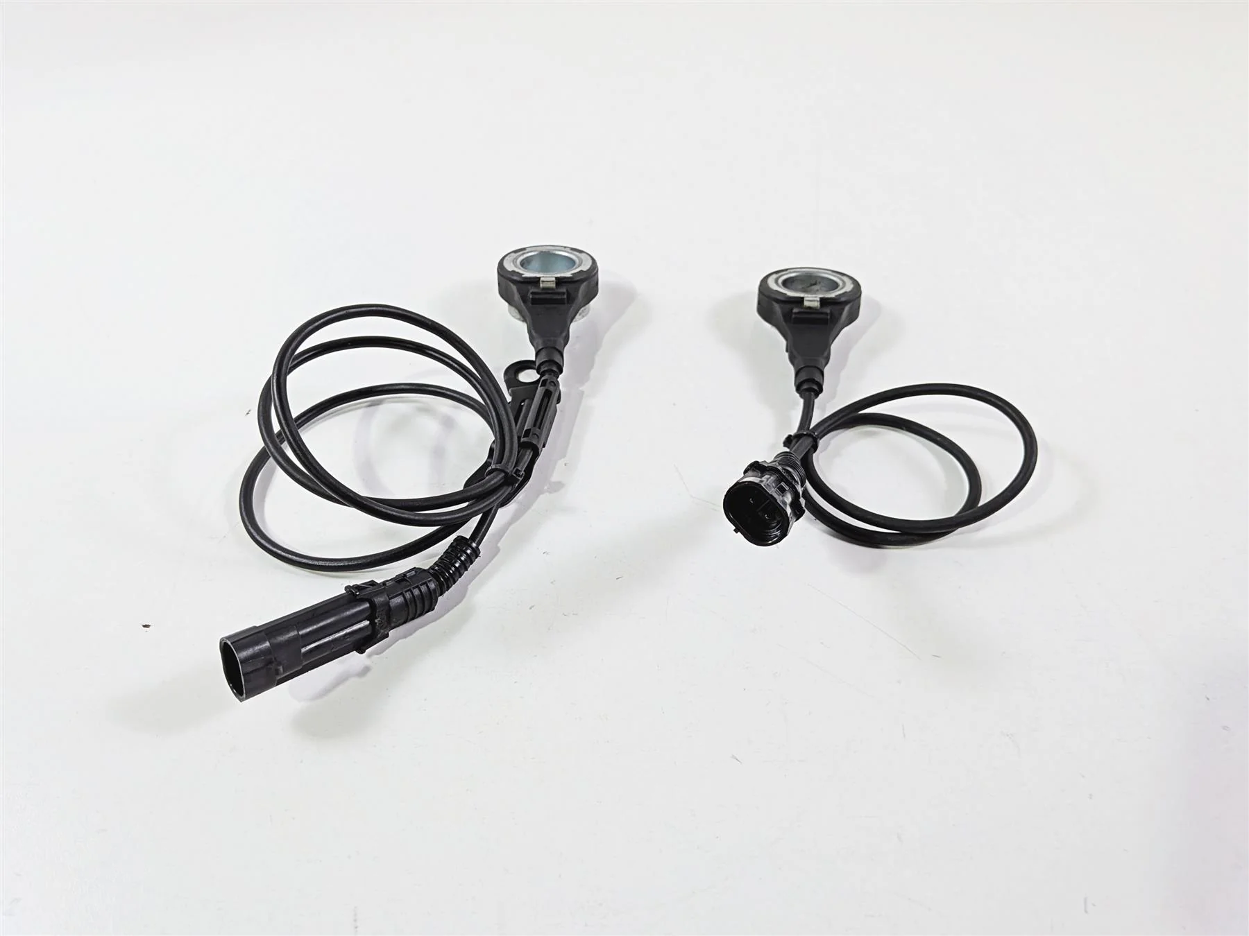2018 Harley FLHTCU Touring Electra Glide Front Rear Abs Sensor Set 40615-08 - Image 4
