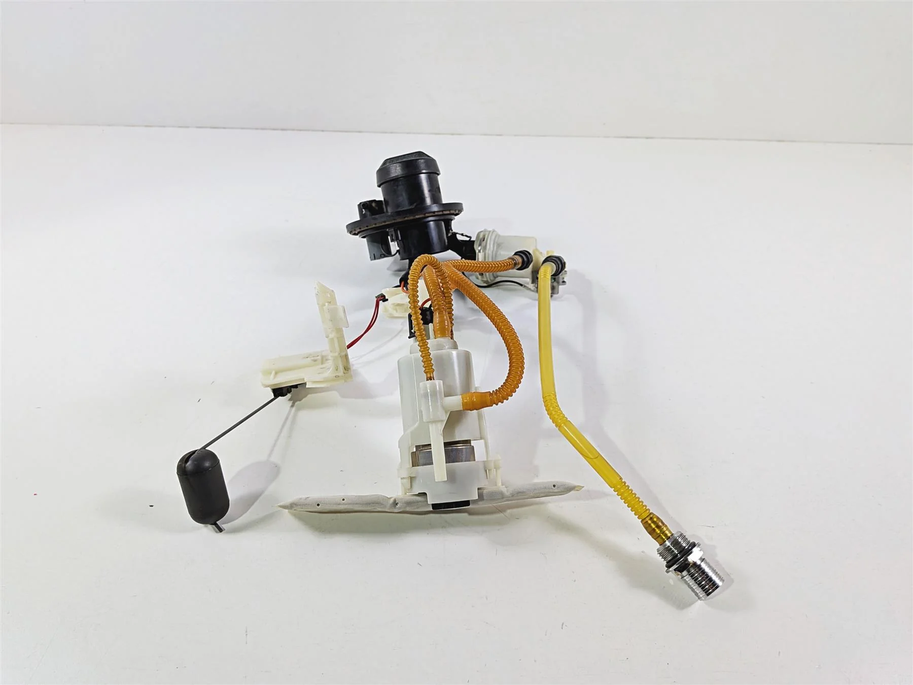 2018 Harley FLHTCU Touring Electra Glide Fuel Gas Petrol Pump - Tested 75069-08D - Image 2