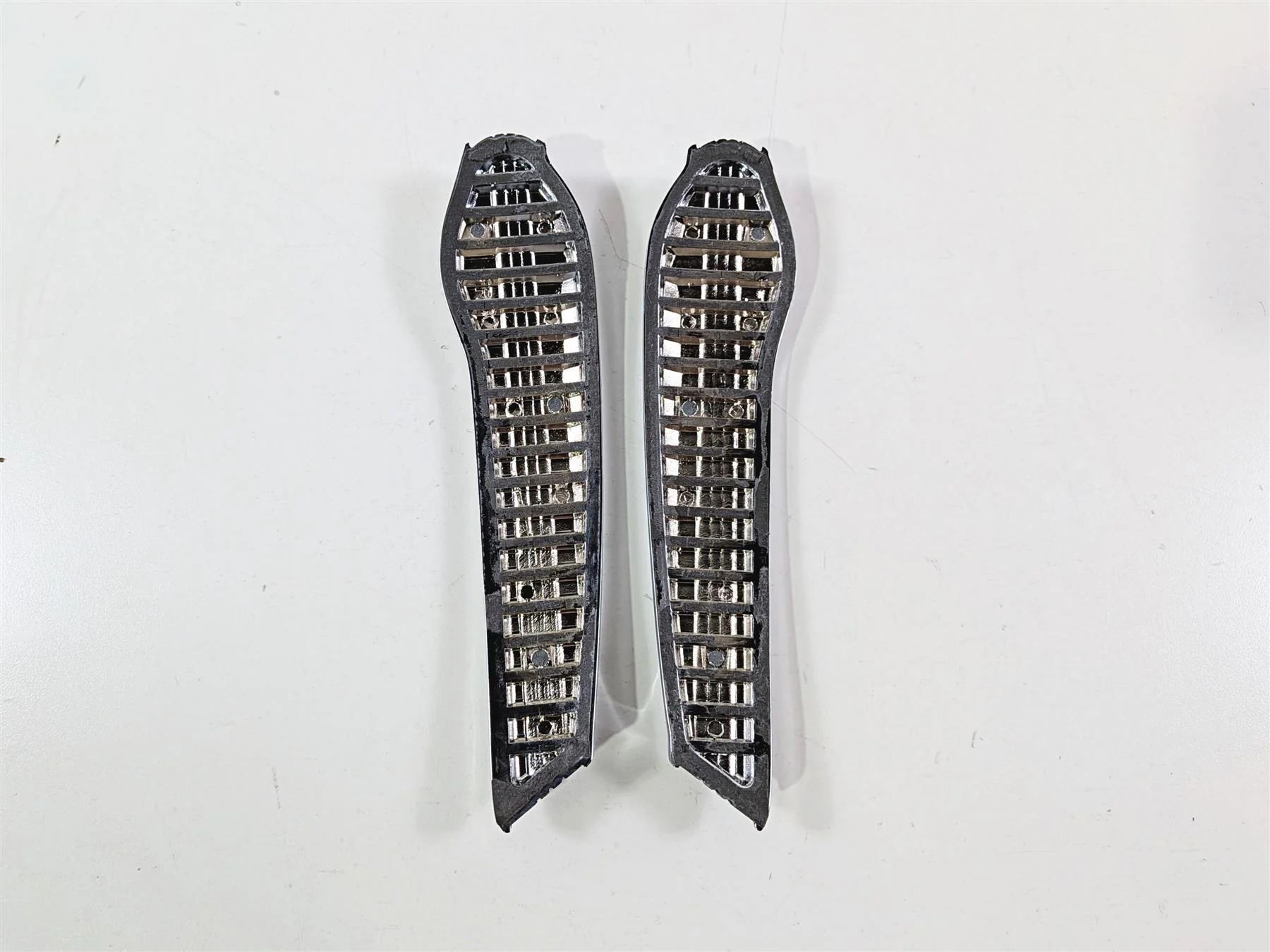 2018 Harley FLHTCU Touring Electra Glide Fuel Tank Emblem Set 14100073 14100074 - Image 5