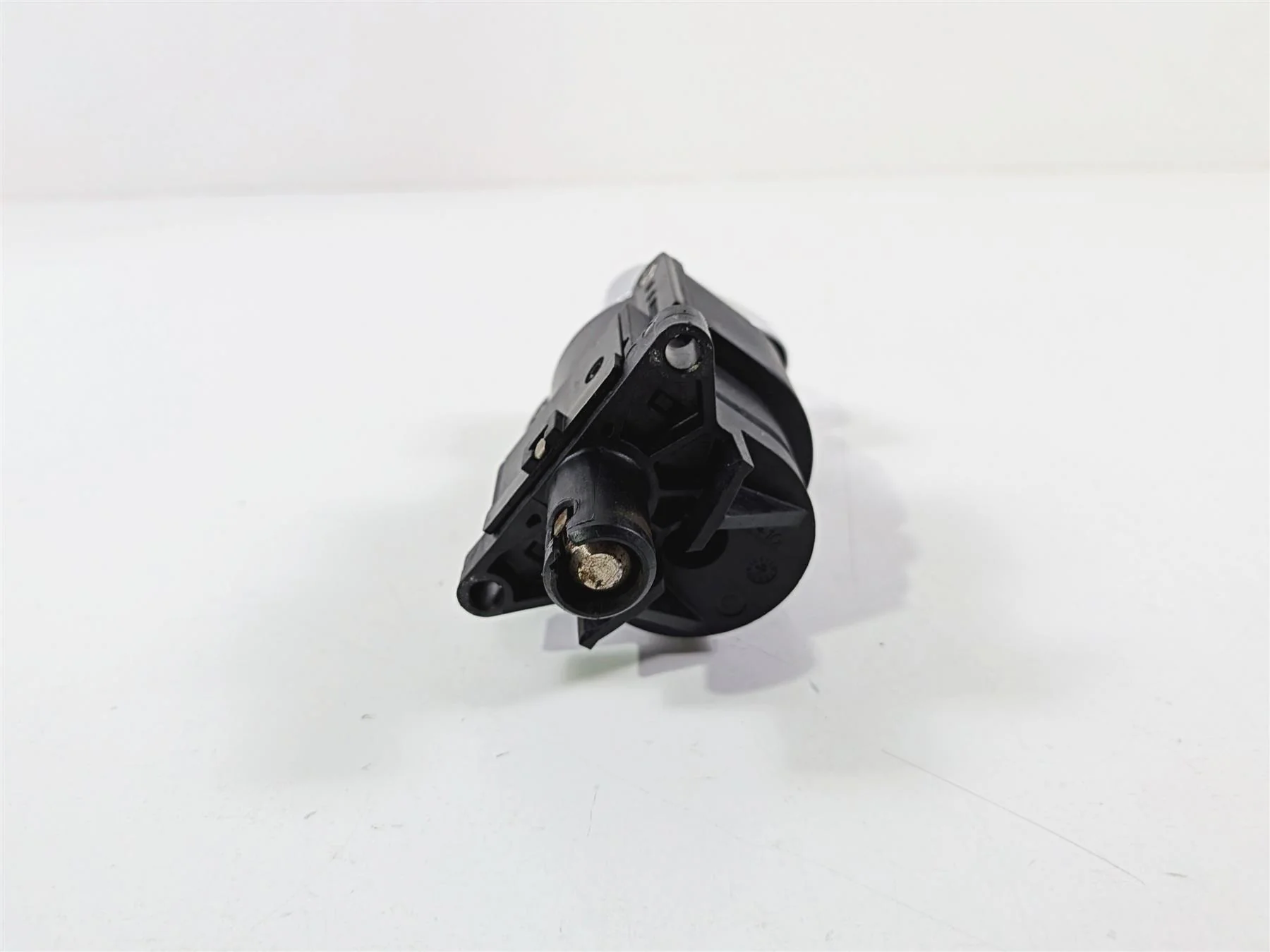 2018 Harley FLHTCU Touring Electra Glide Ignition Switch Chrome Knob - VIN 71400012B - Image 5