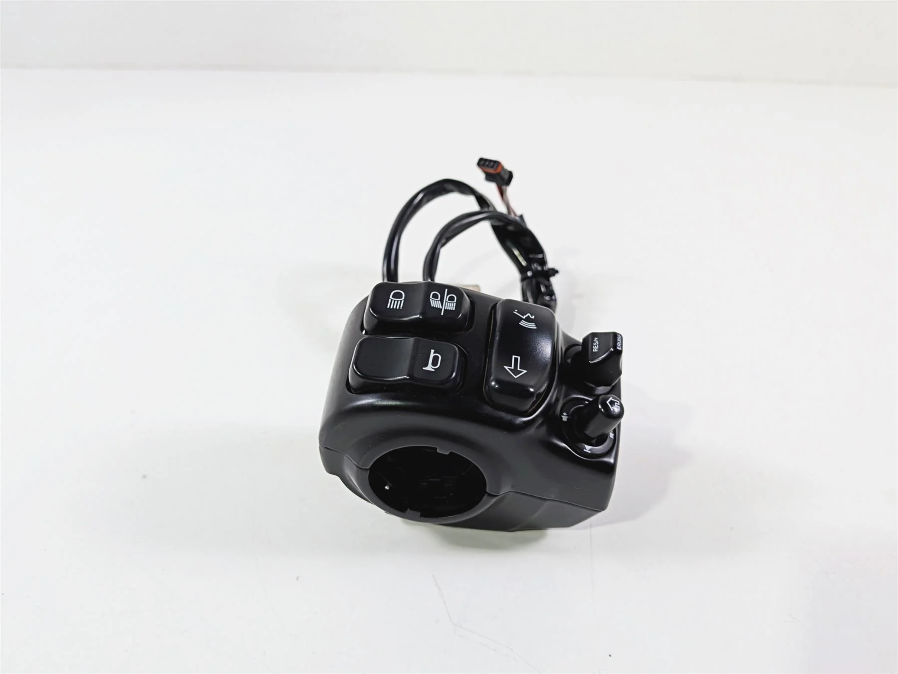 2018 Harley FLHTCU Touring Electra Glide Left Control Switch - Read 71500128 - Image 3