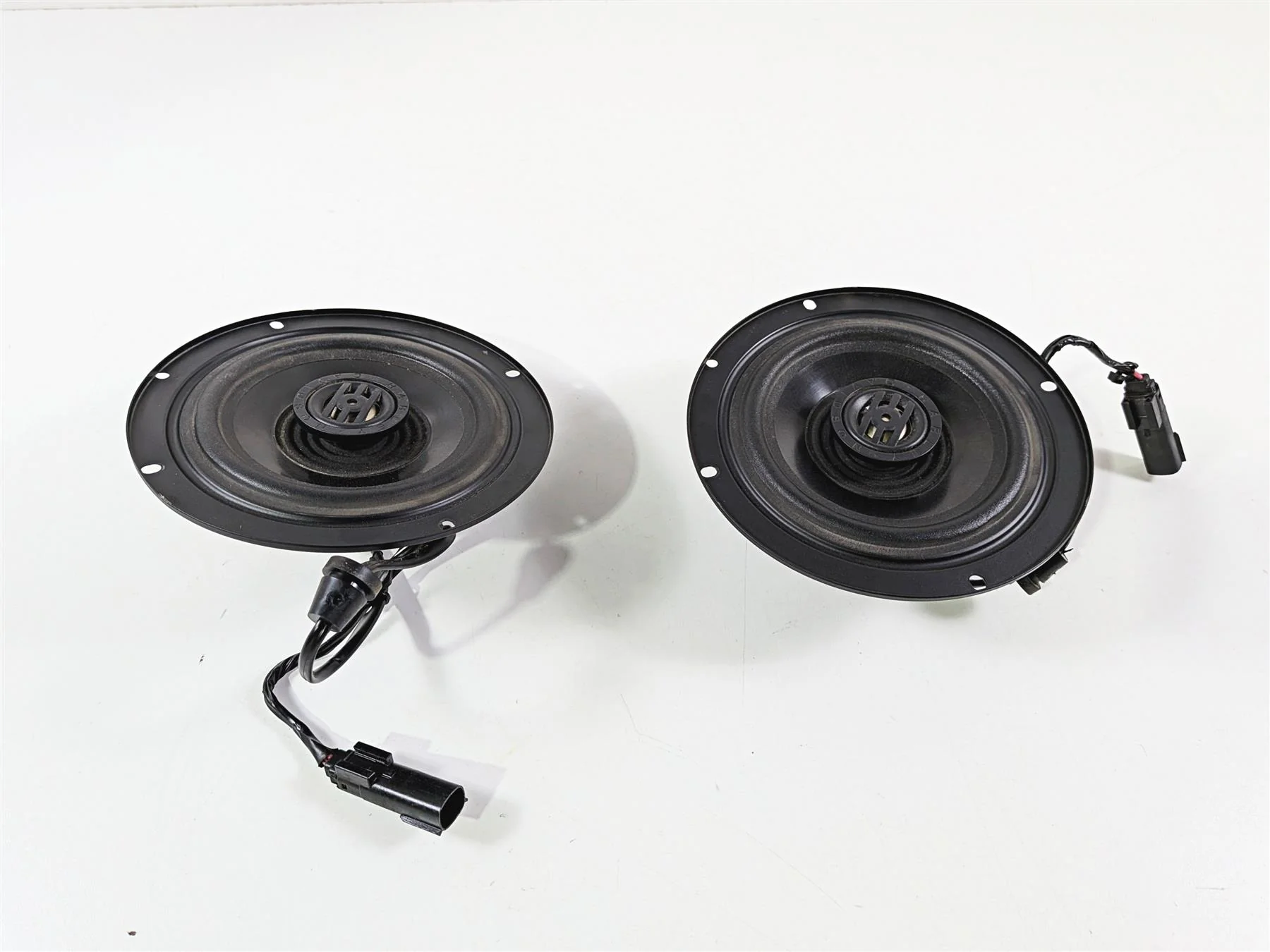 2018 Harley FLHTCU Touring Electra Glide Left Right Front Speaker Set 76000096 - Image 5