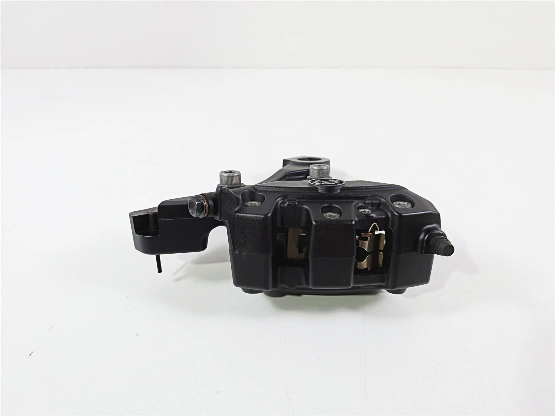 2018 Harley FLHTCU Touring Electra Glide Rear Brake Caliper & Bracket 44080-08C - Image 5
