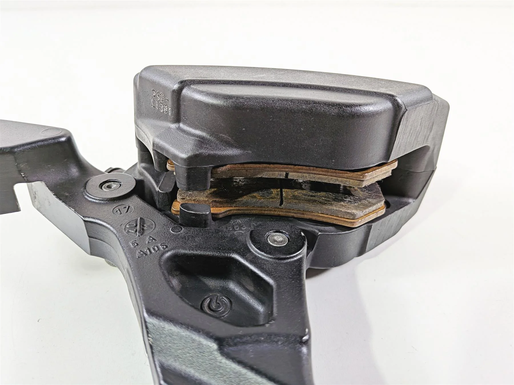 2018 Harley FLHTCU Touring Electra Glide Rear Brake Caliper & Bracket 44080-08C - Image 8