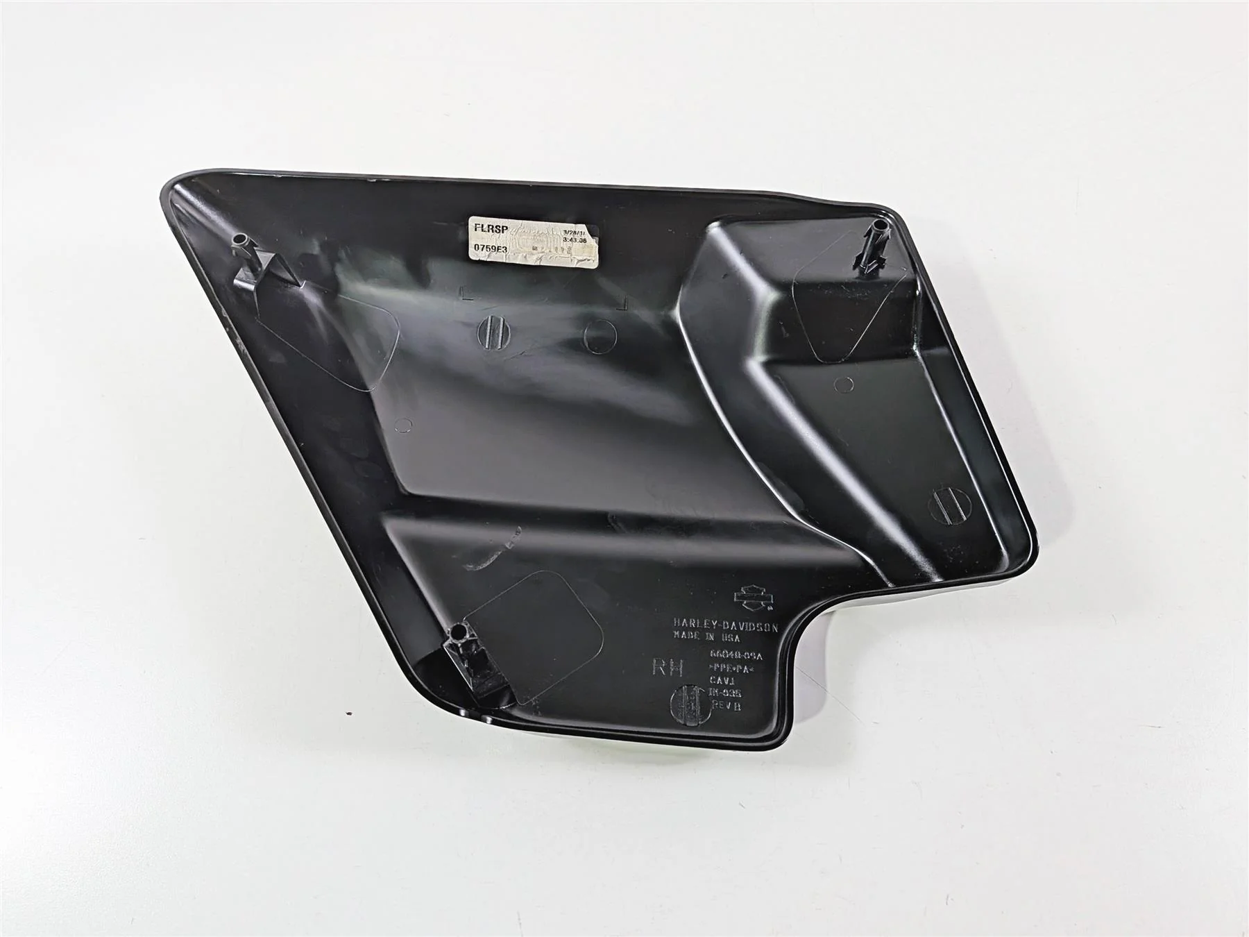 2018 Harley FLHTCU Touring Electra Glide Right Side Cover Fairing 66048-09A - Image 6