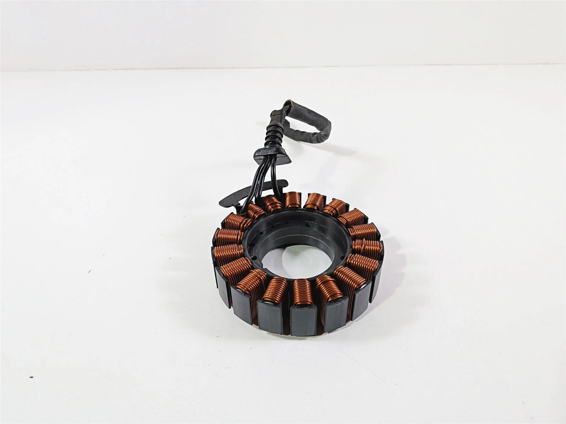 2018 Harley FLHTCU Touring Electra Glide Stator Alternator Generator 29900145 - Image 5