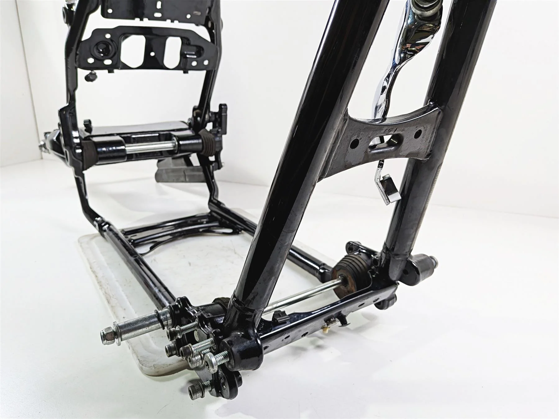 2018 Harley FLHTCU Touring Electra Glide Straight Main Frame Chassis M8 With Texas Salvage Title 47000397 - Image 10