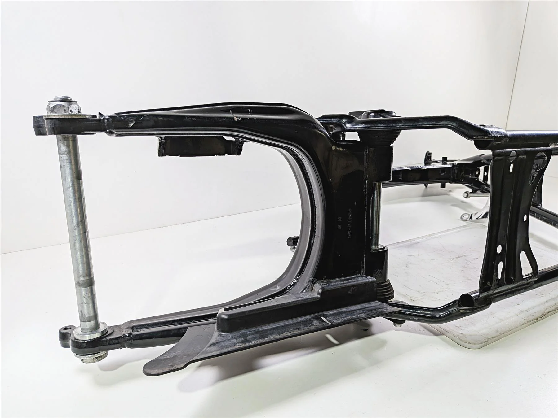 2018 Harley FLHTCU Touring Electra Glide Straight Main Frame Chassis M8 With Texas Salvage Title 47000397 - Image 16