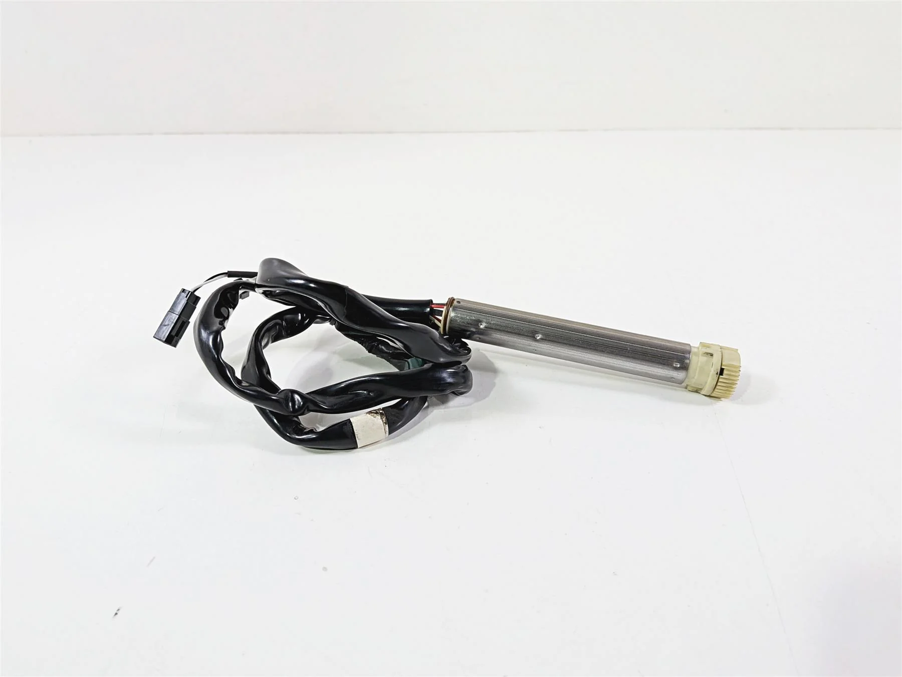 2018 Harley FLHTCU Touring Electra Glide Throttle Ride By Wire Sensor 32700050A