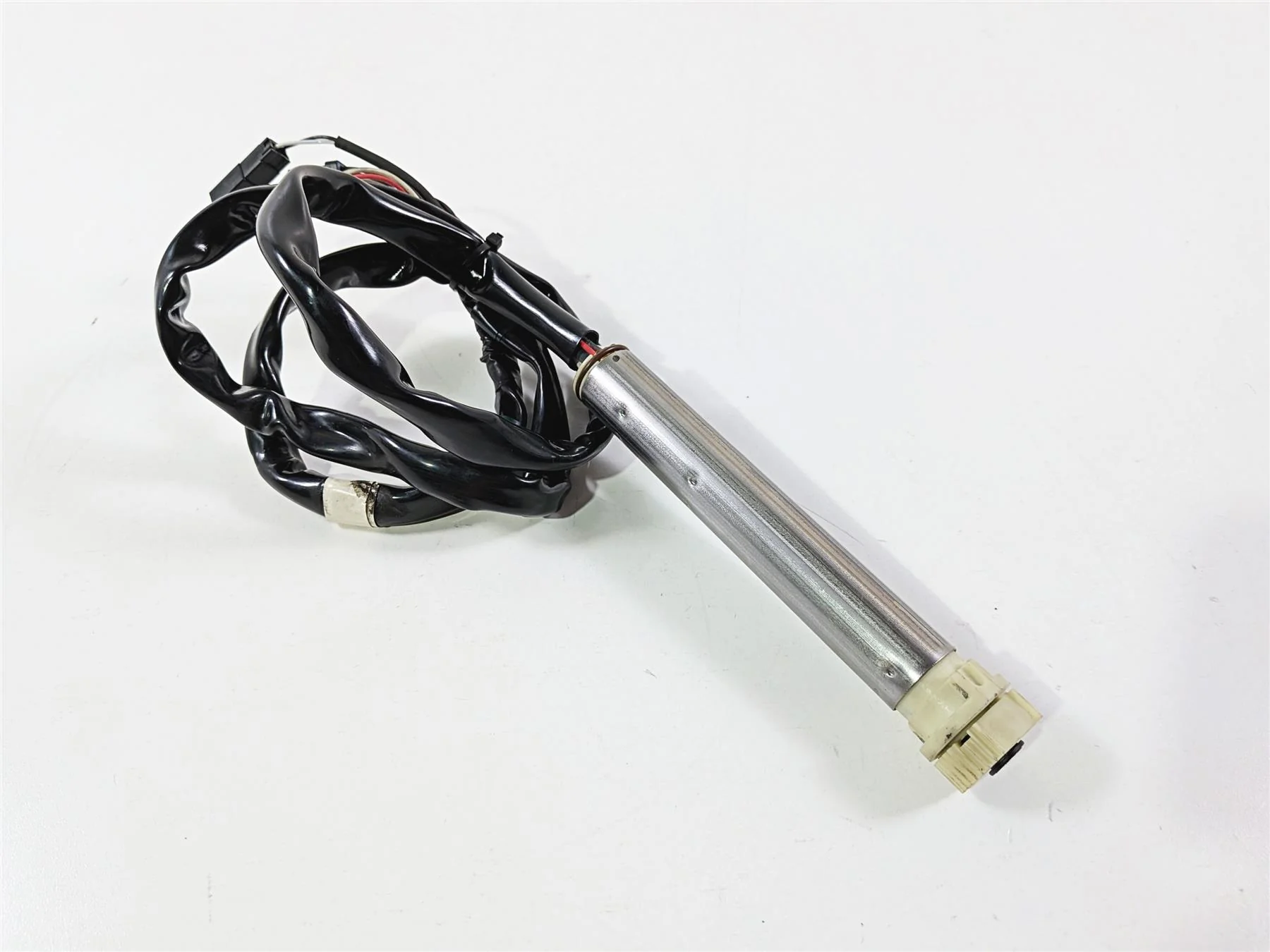2018 Harley FLHTCU Touring Electra Glide Throttle Ride By Wire Sensor 32700050A - Image 9