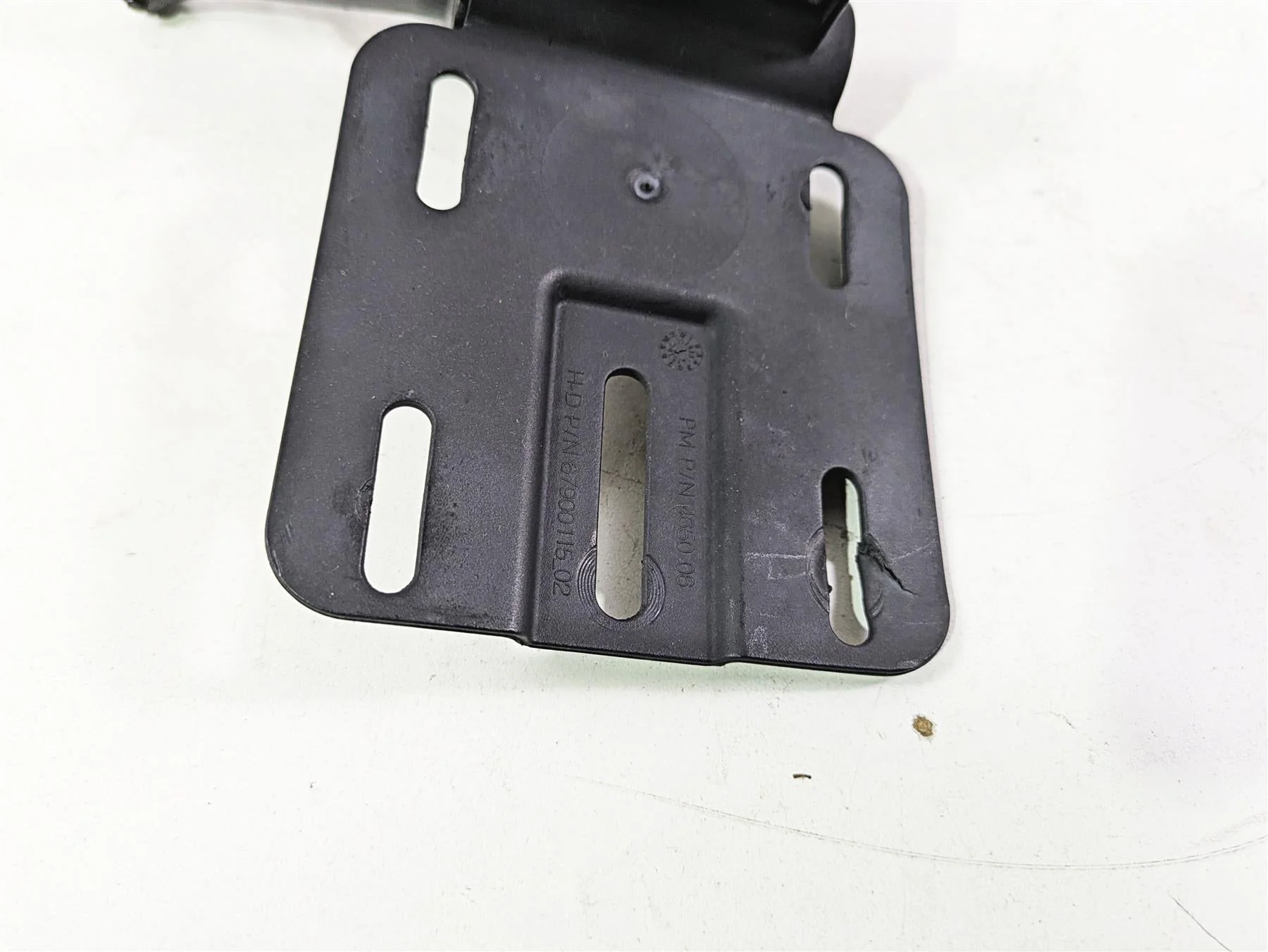 2018 Harley FXBR Softail Breakout License Plate Holder Side - Read 67900470 - Image 12